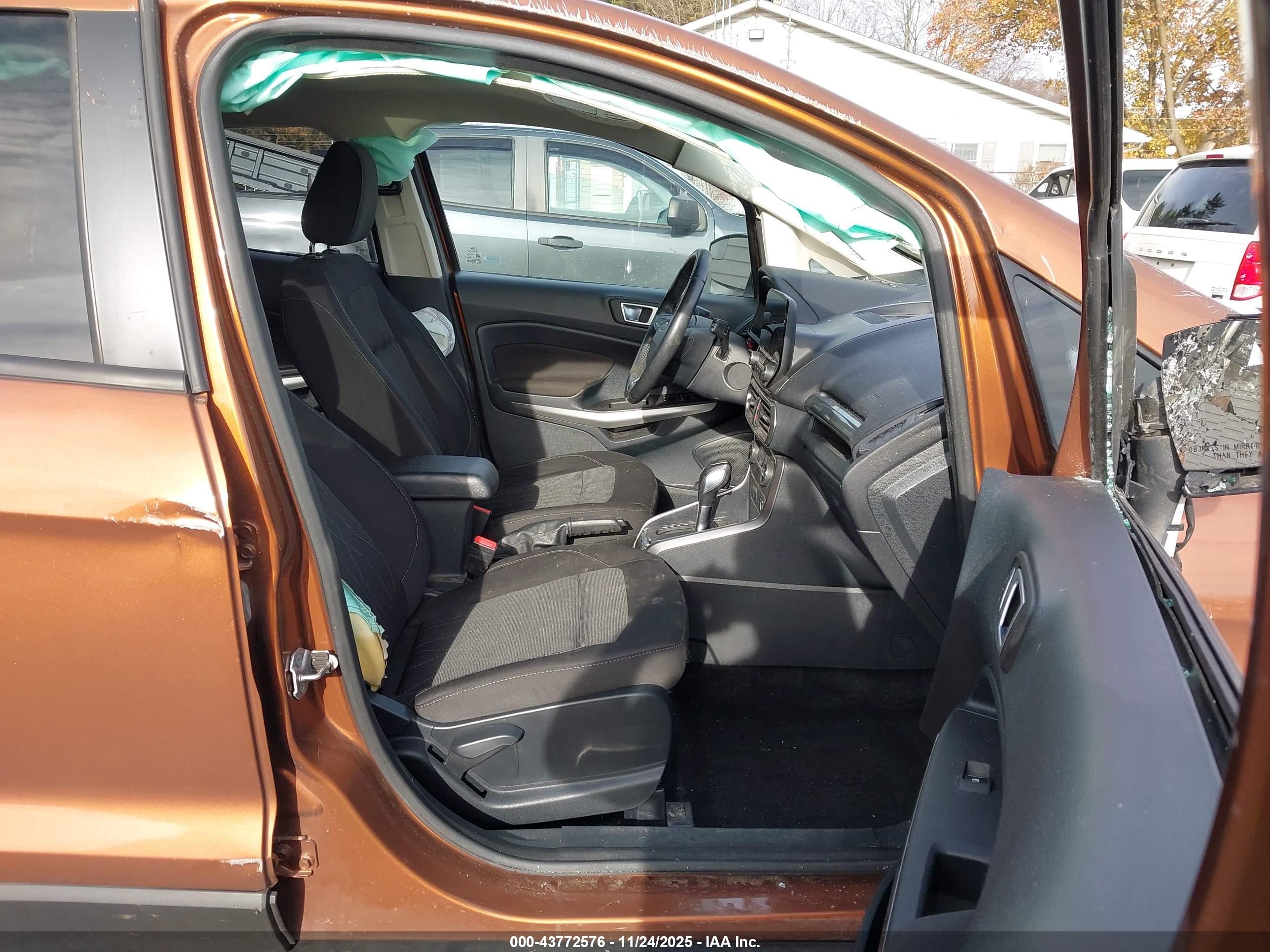 FORD ECOSPORT image 5