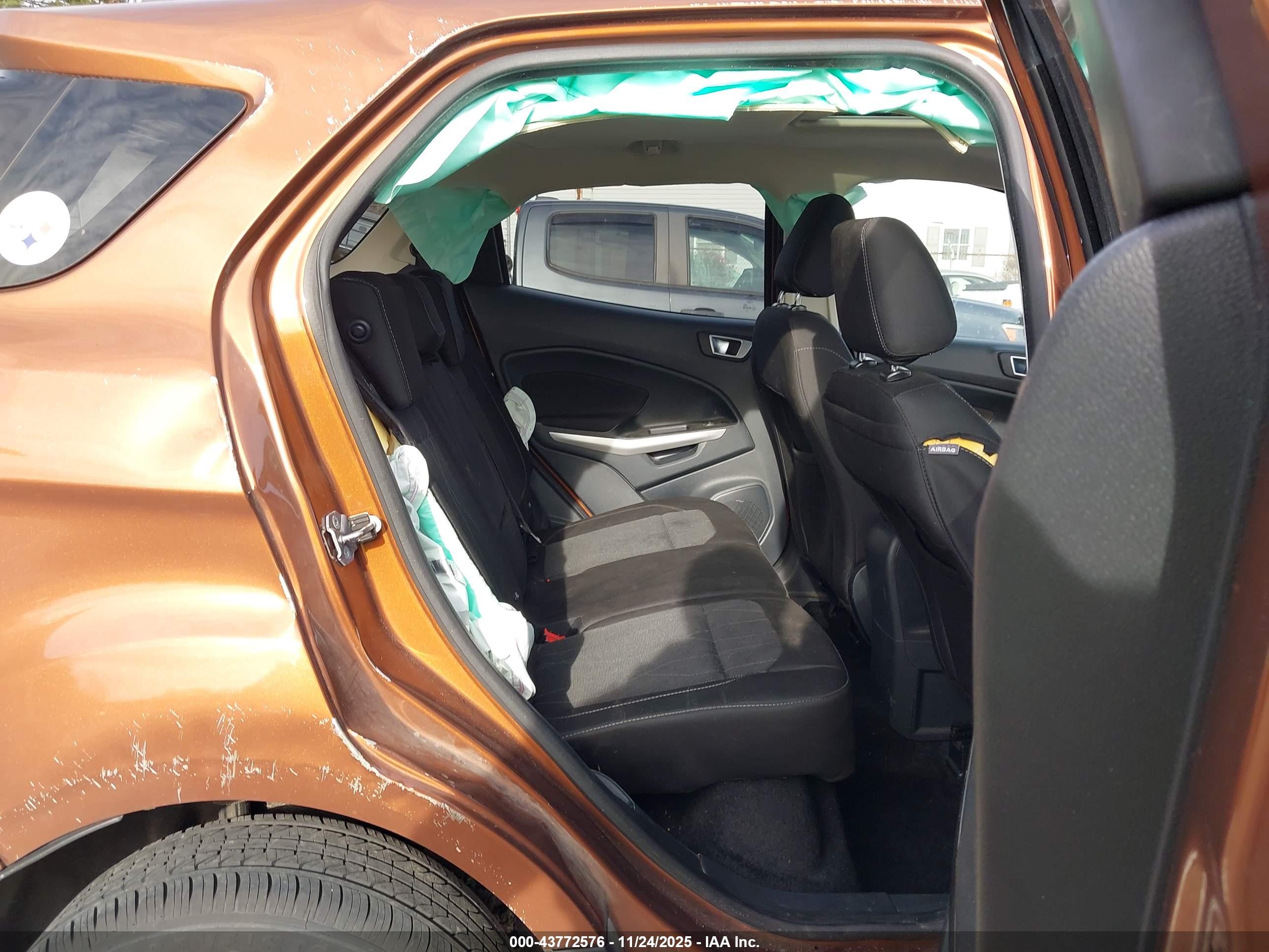 FORD ECOSPORT image 8
