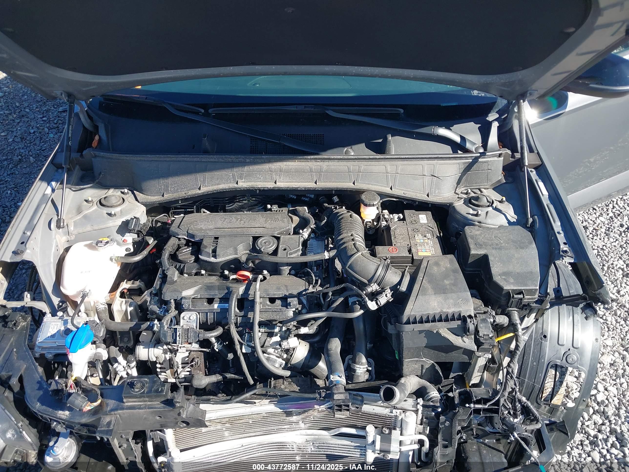 HYUNDAI KONA image 10