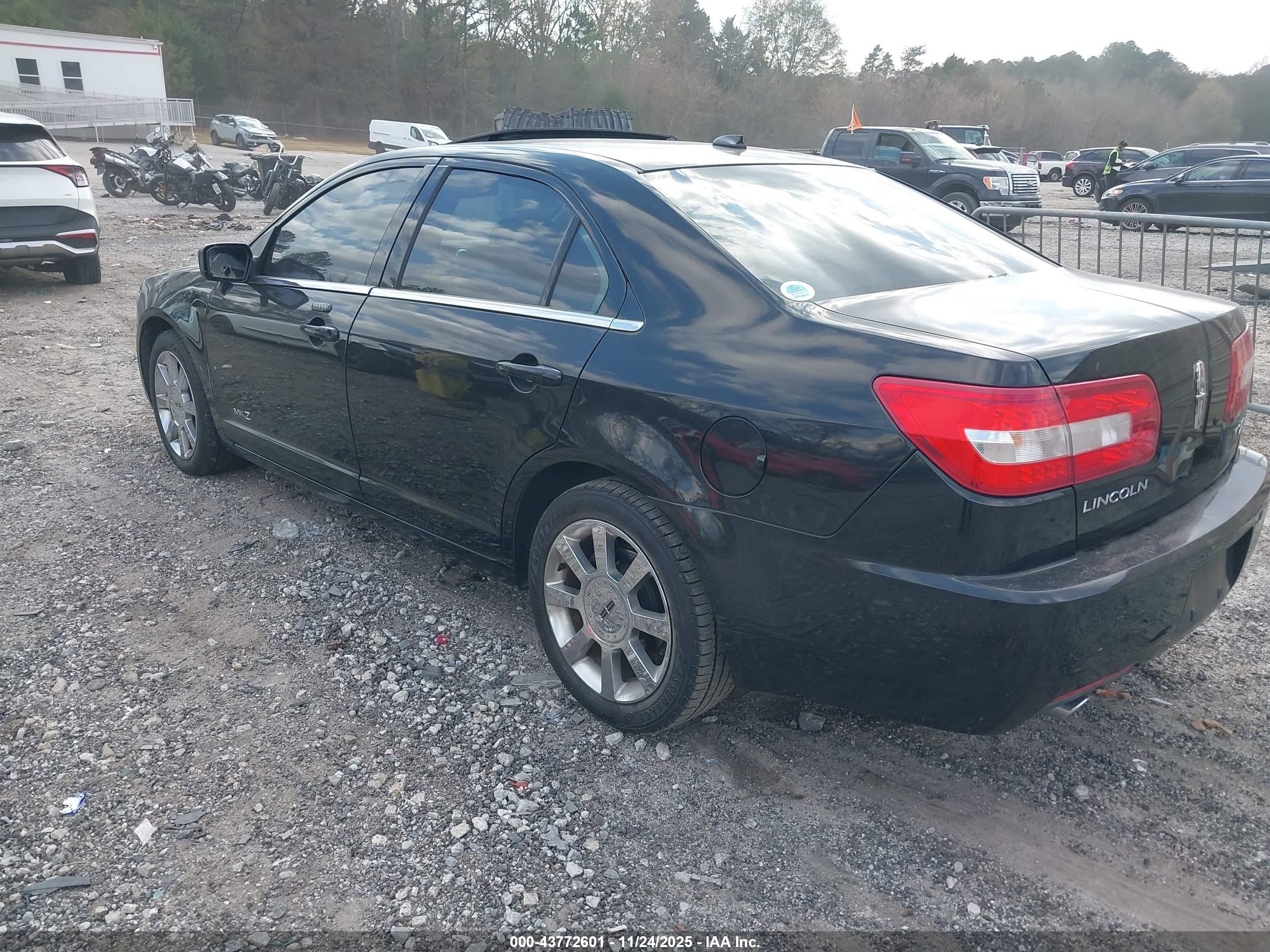 LINCOLN MKZ image 3