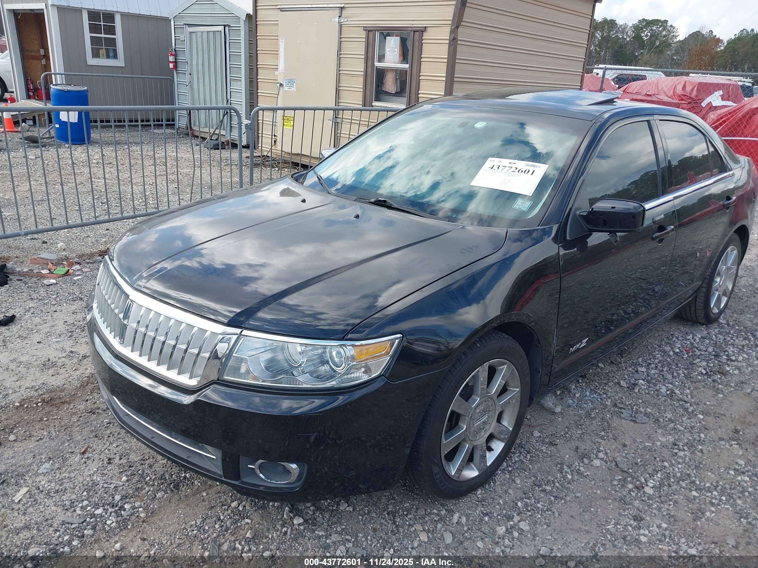 LINCOLN MKZ image 6