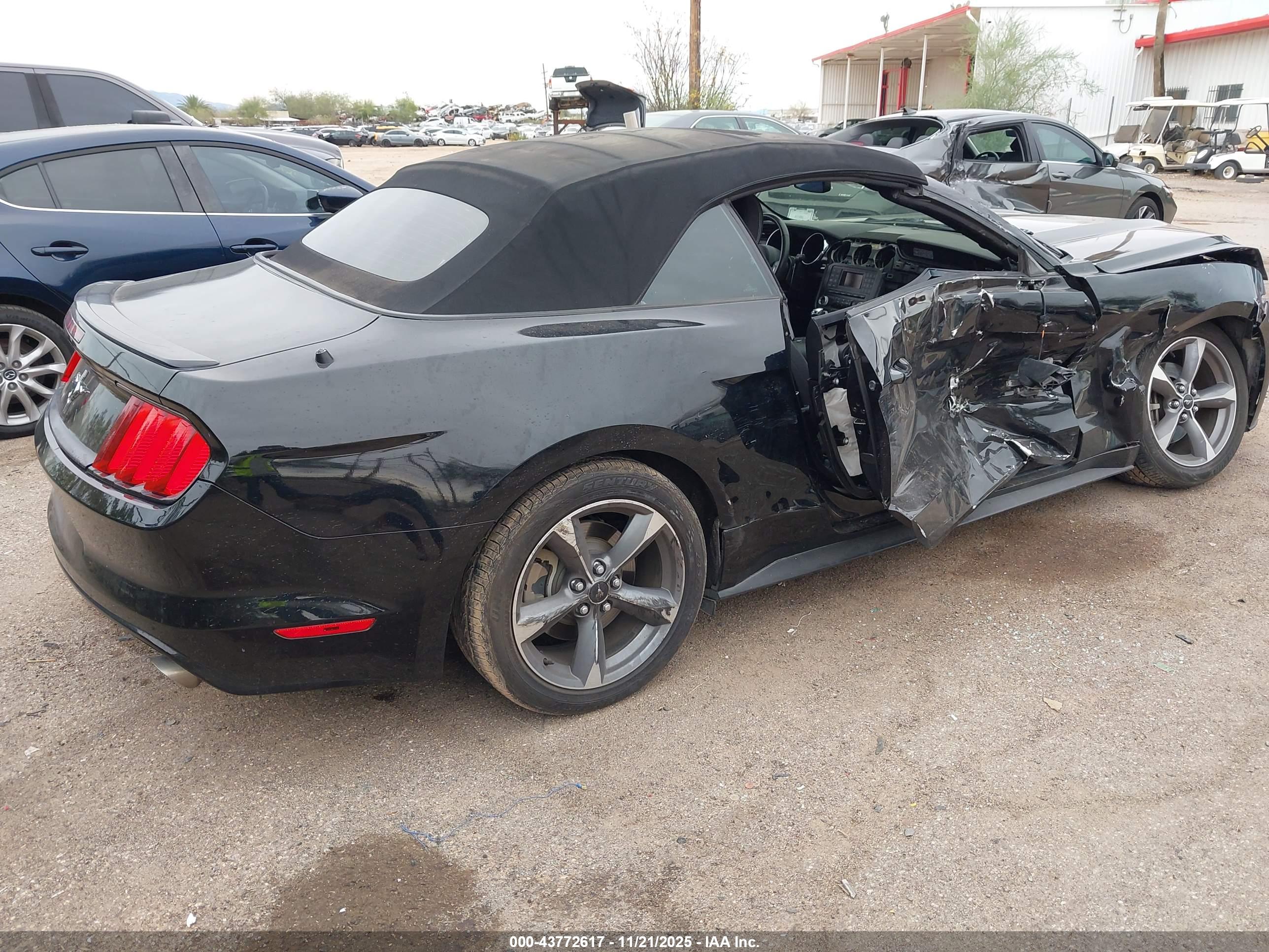 FORD MUSTANG image 4