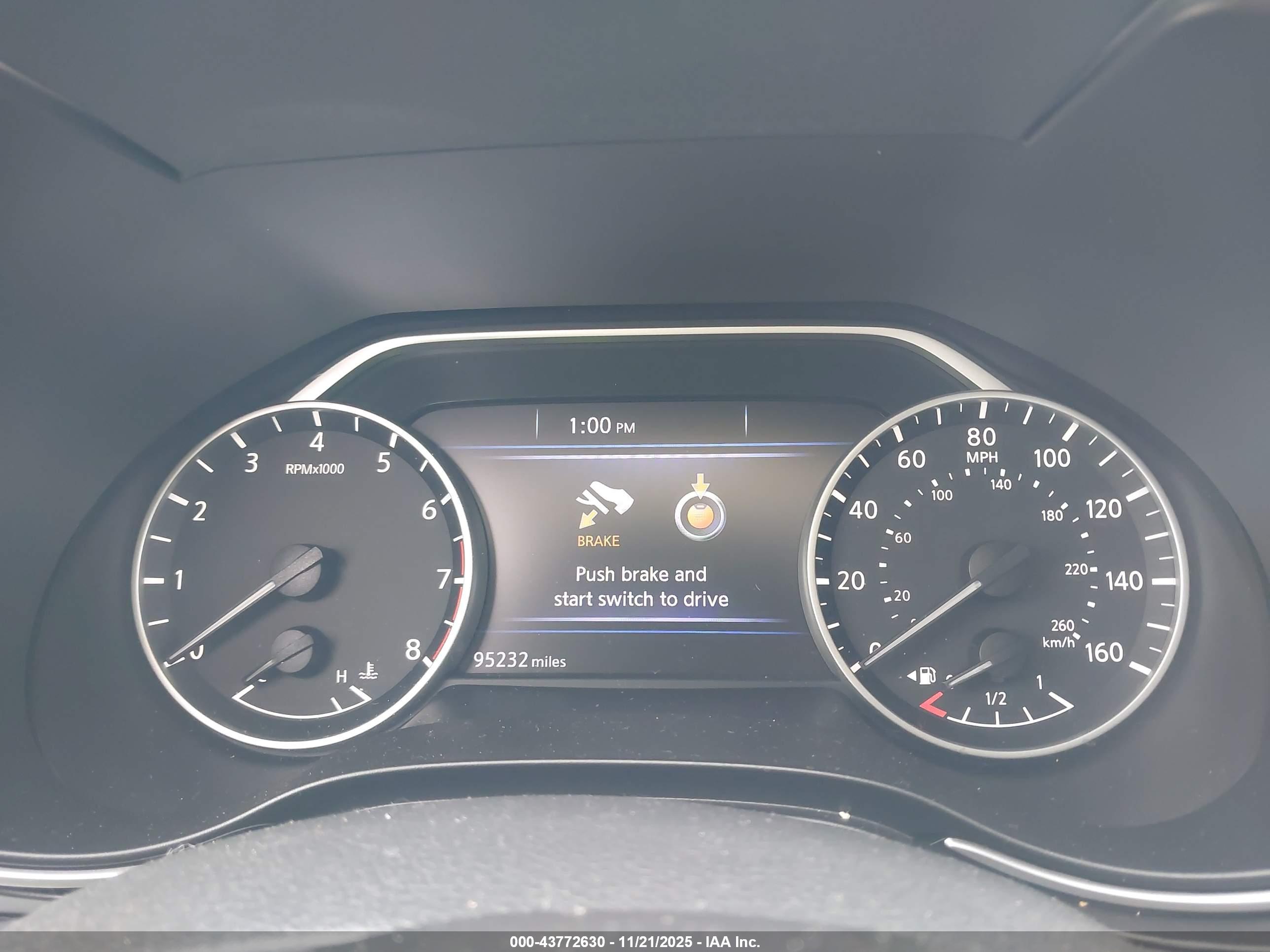 NISSAN MAXIMA image 7