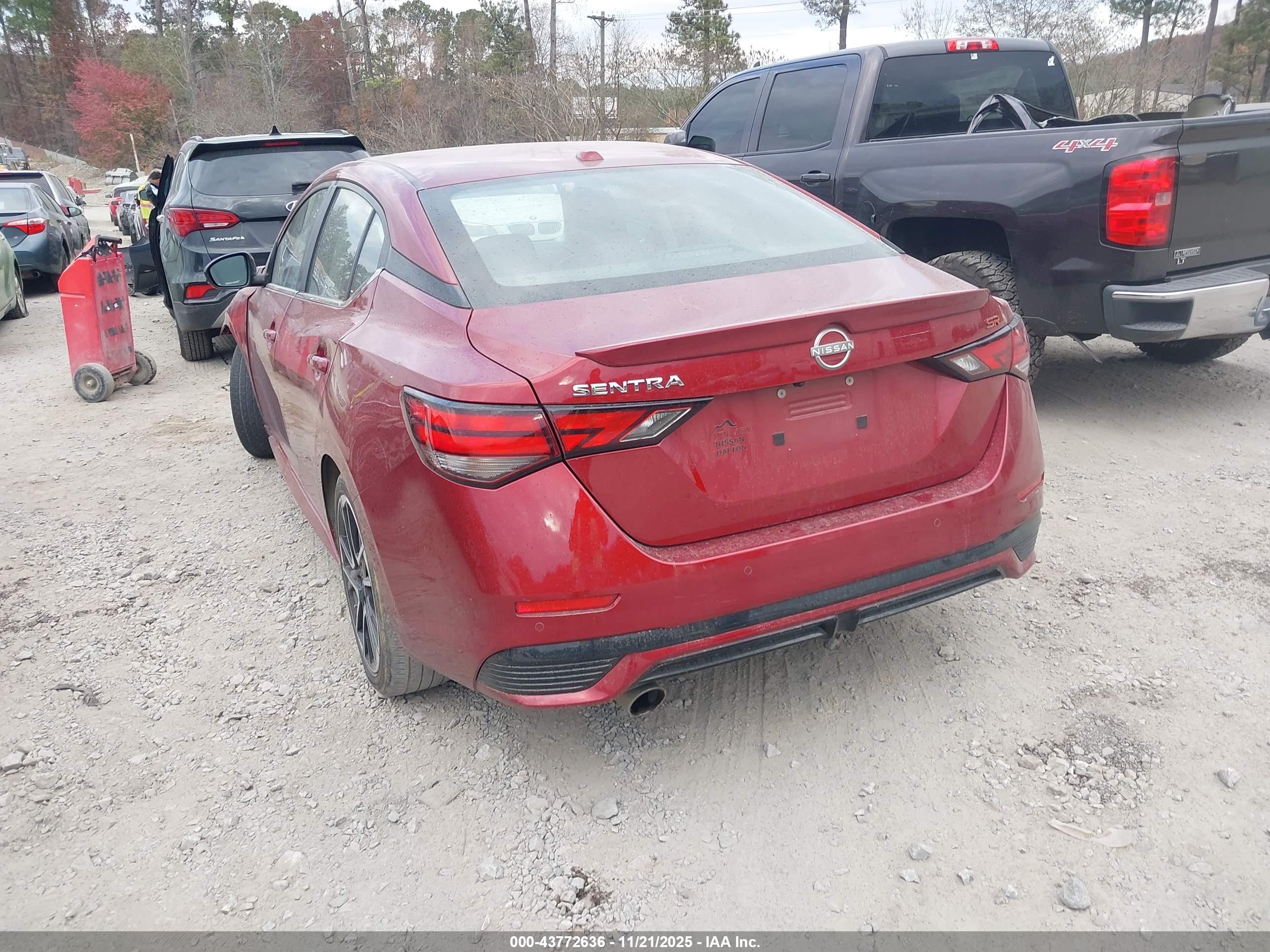 NISSAN SENTRA image 3