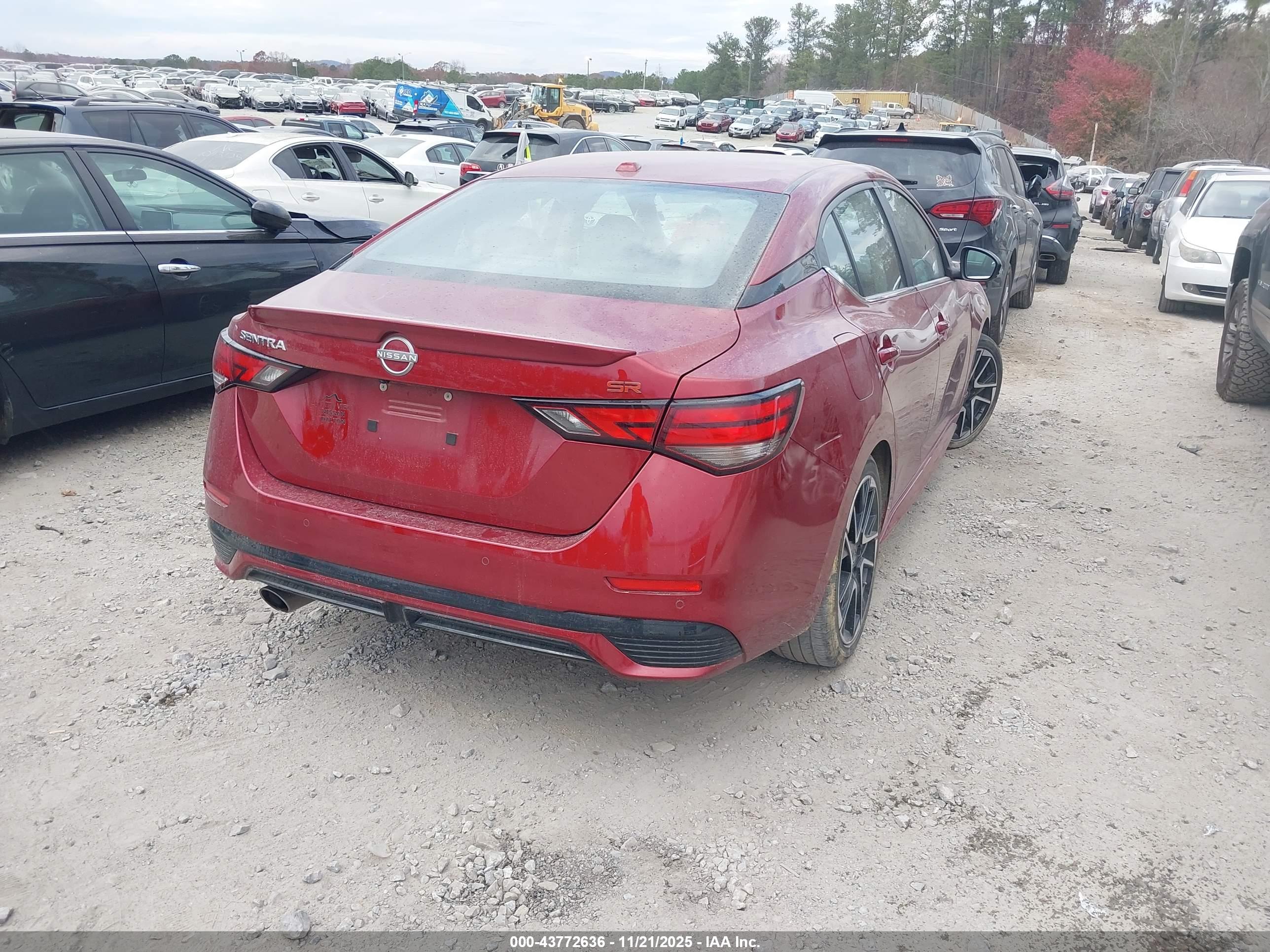 NISSAN SENTRA image 4