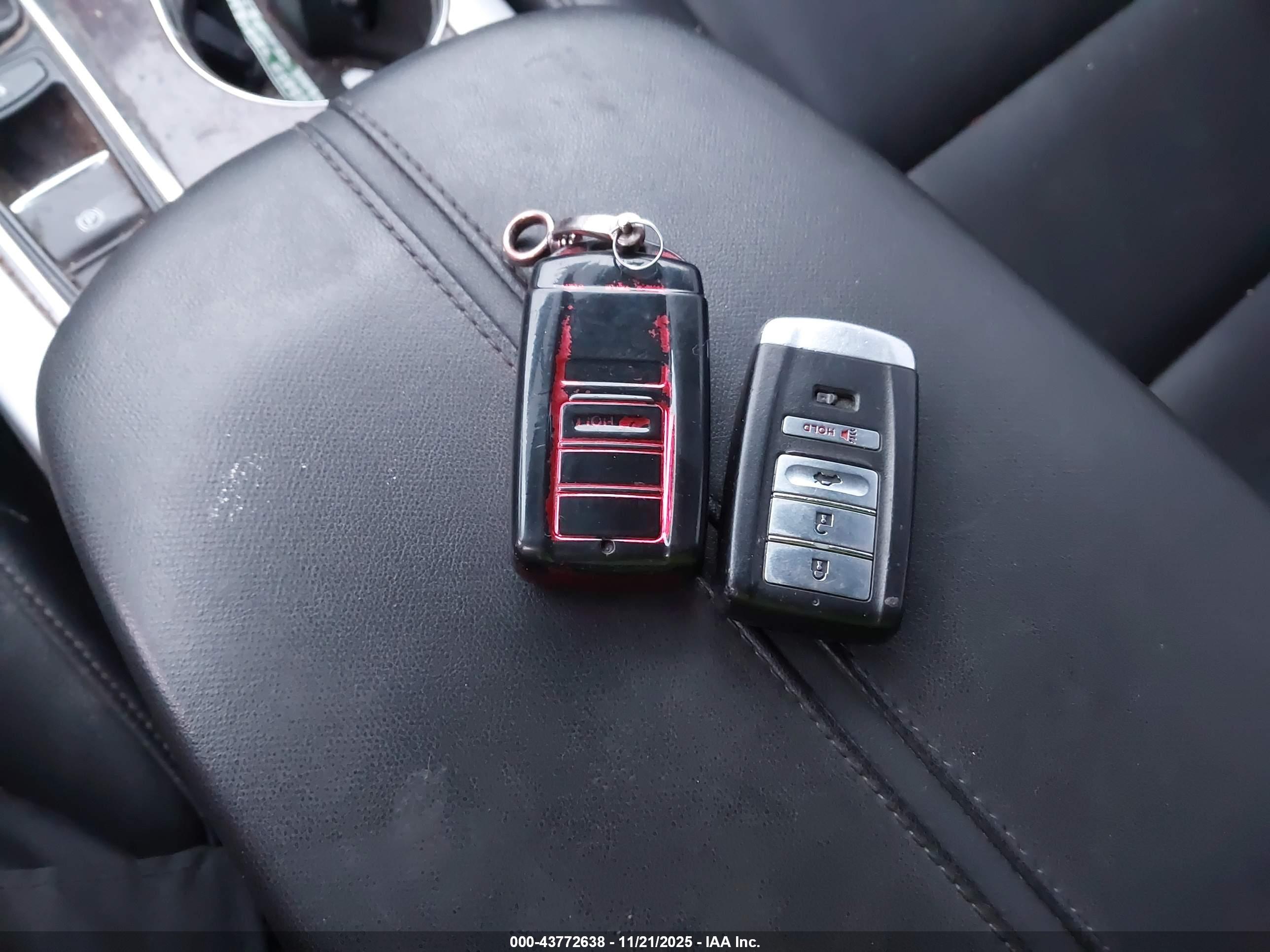 ACURA TLX image 11