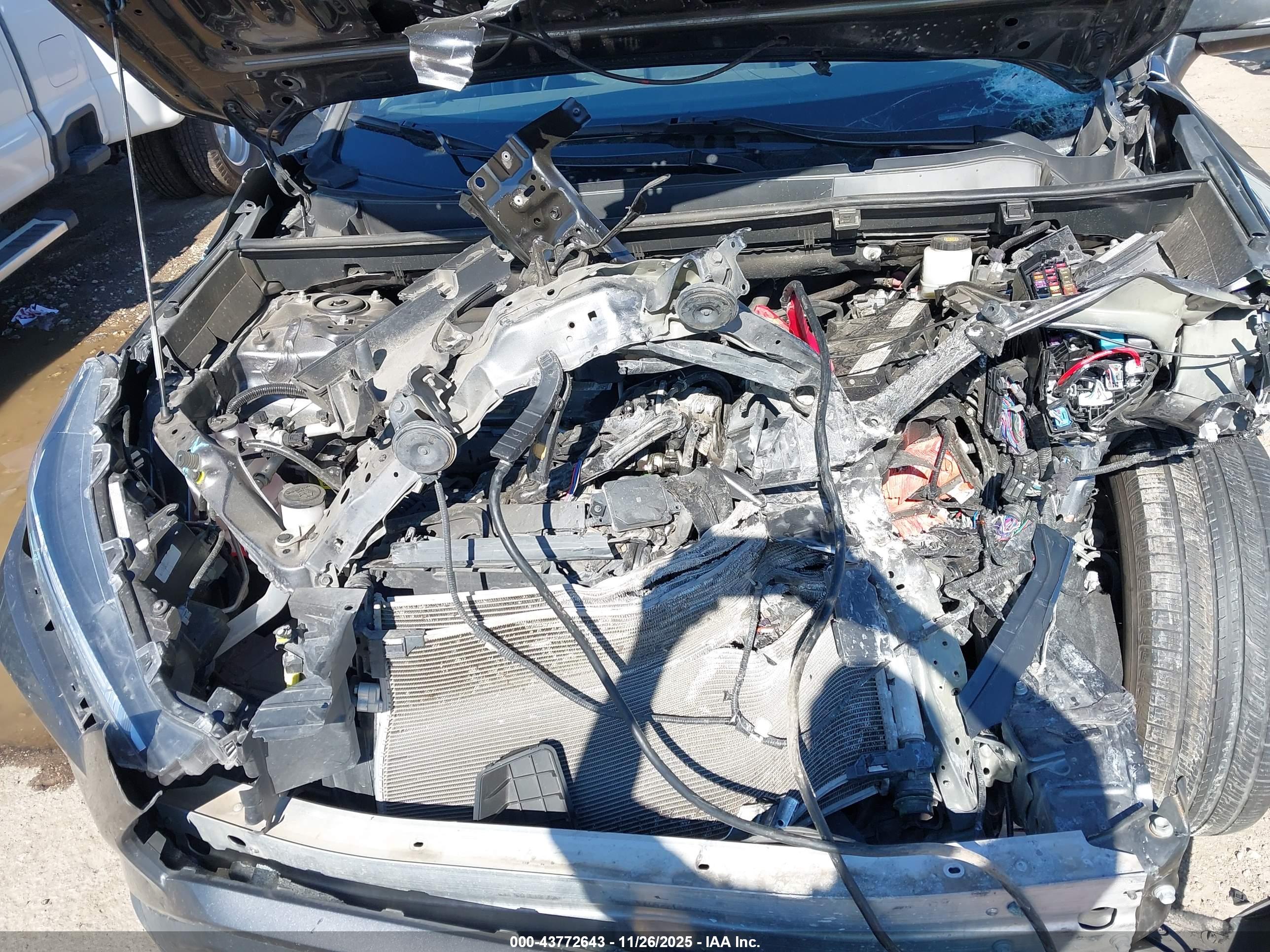 TOYOTA RAV4 image 10