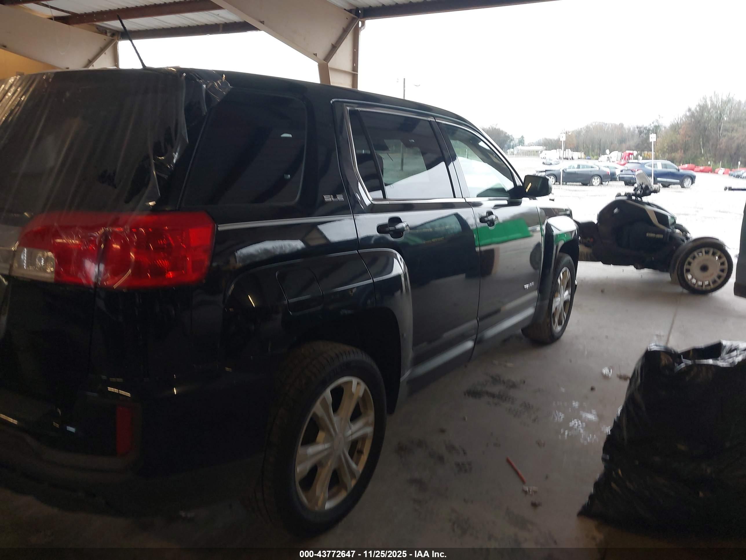 GMC TERRAIN image 4