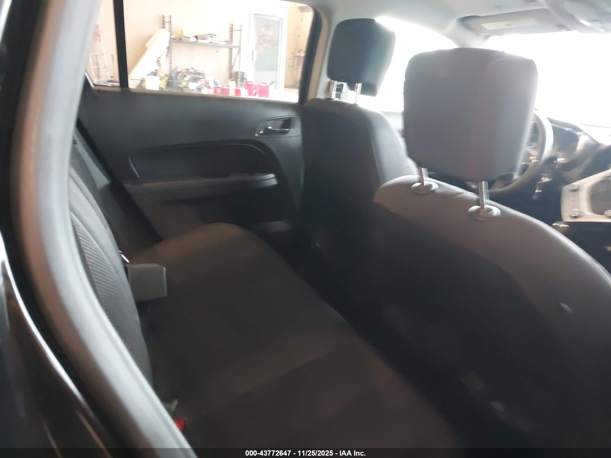 GMC TERRAIN image 8