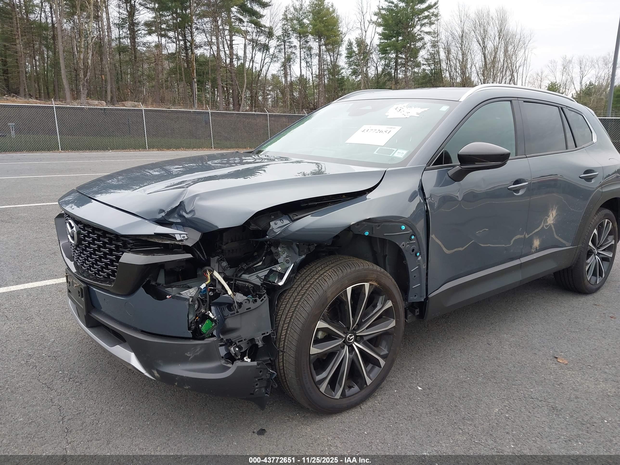 MAZDA CX-50 image 6