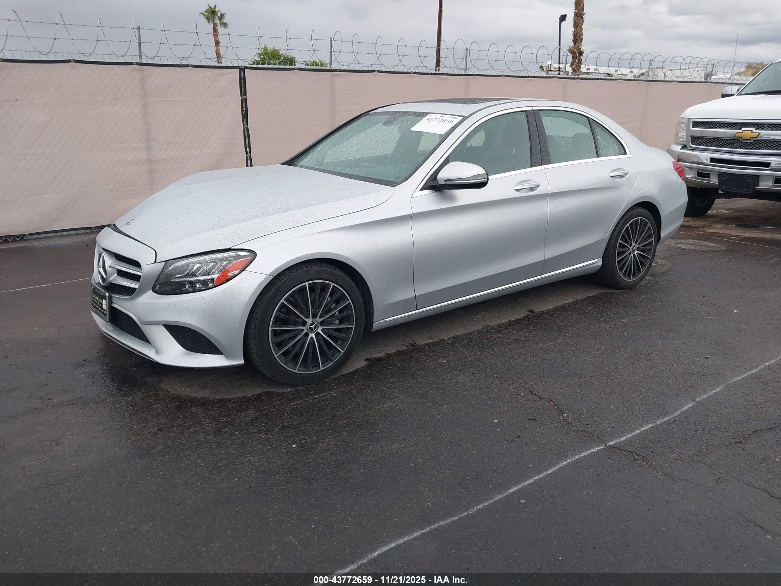 MERCEDES-BENZ C image 2