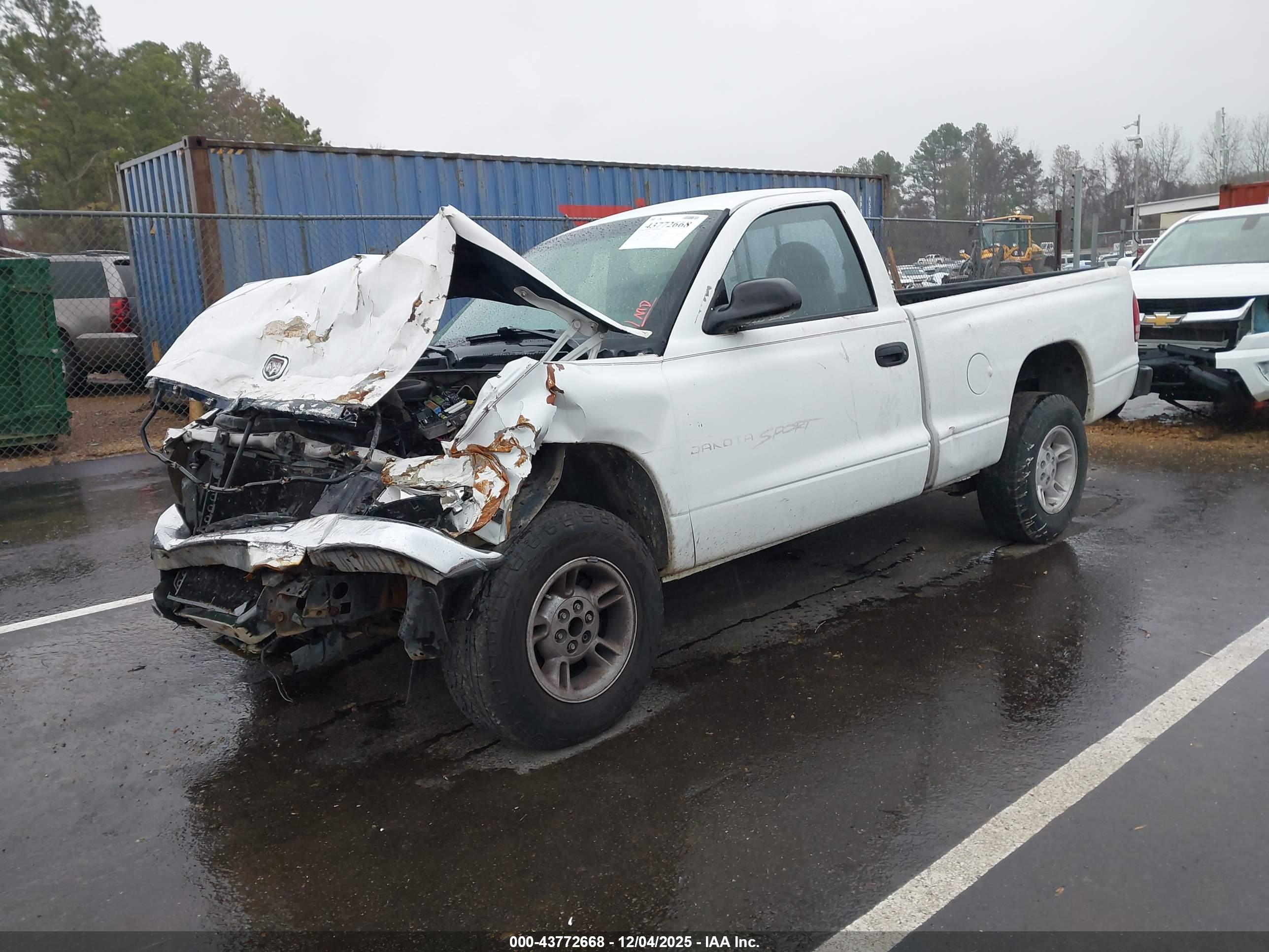 DODGE DAKOTA image 2