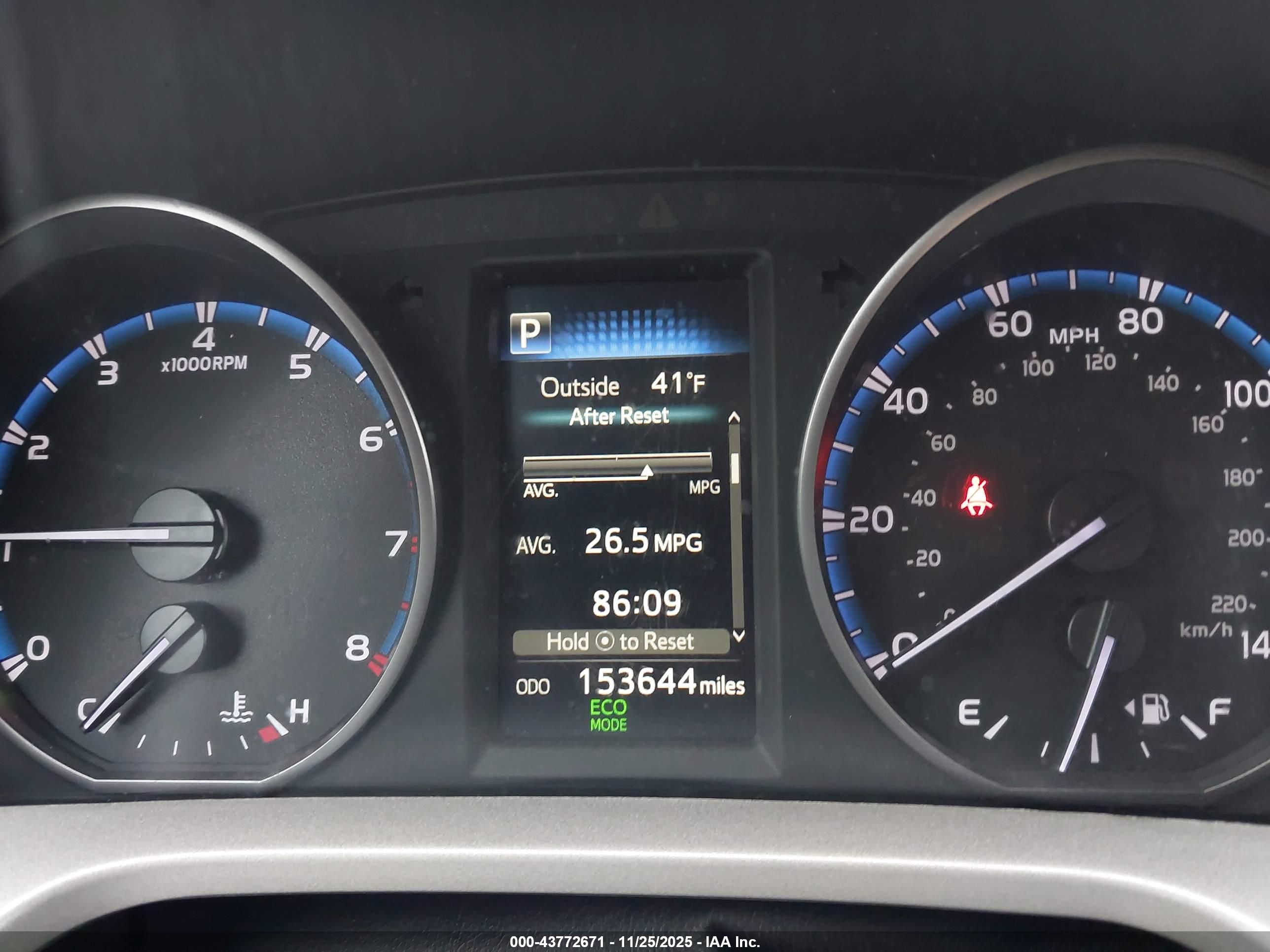 TOYOTA RAV4 image 7