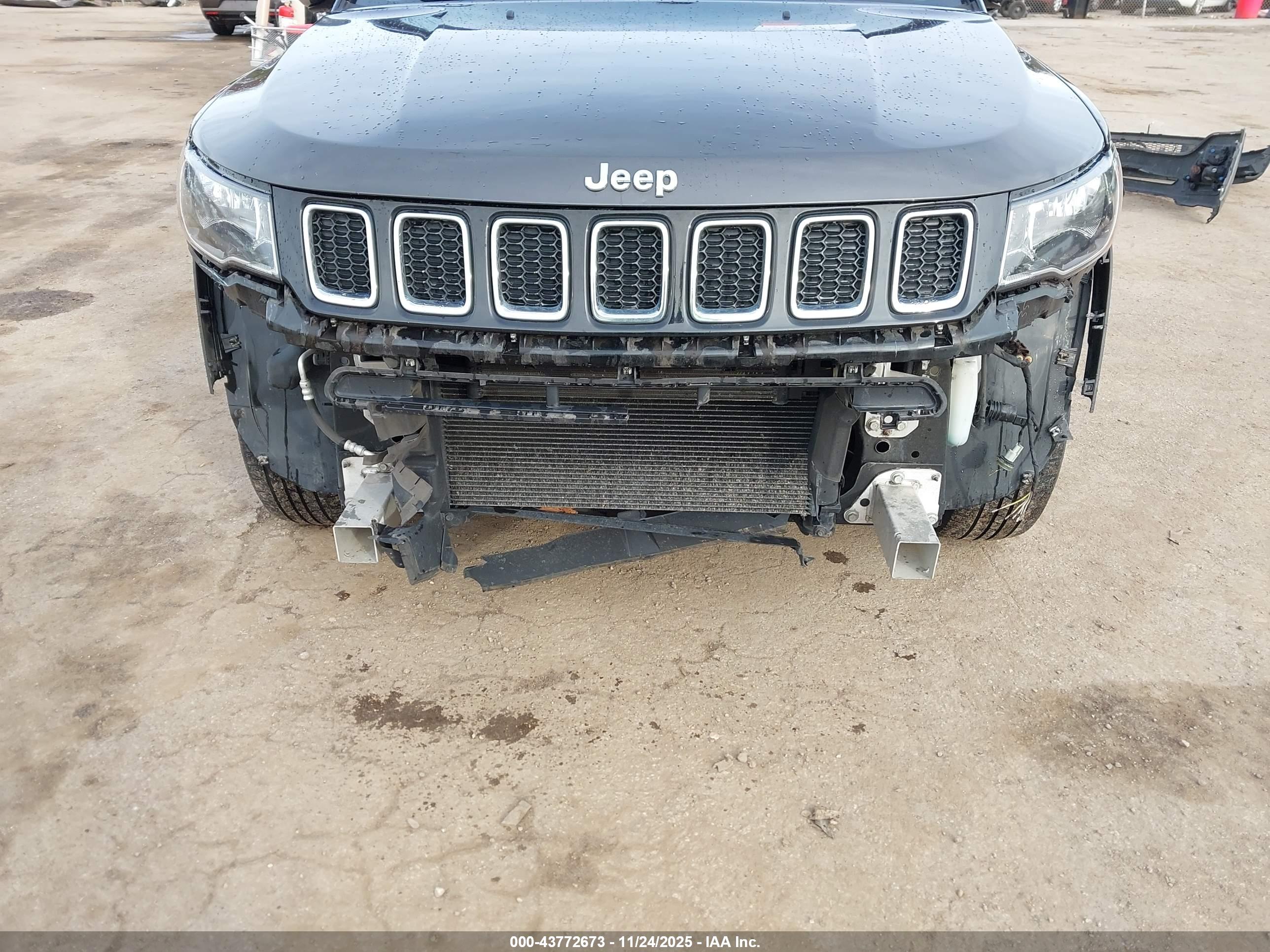 JEEP COMPASS image 6
