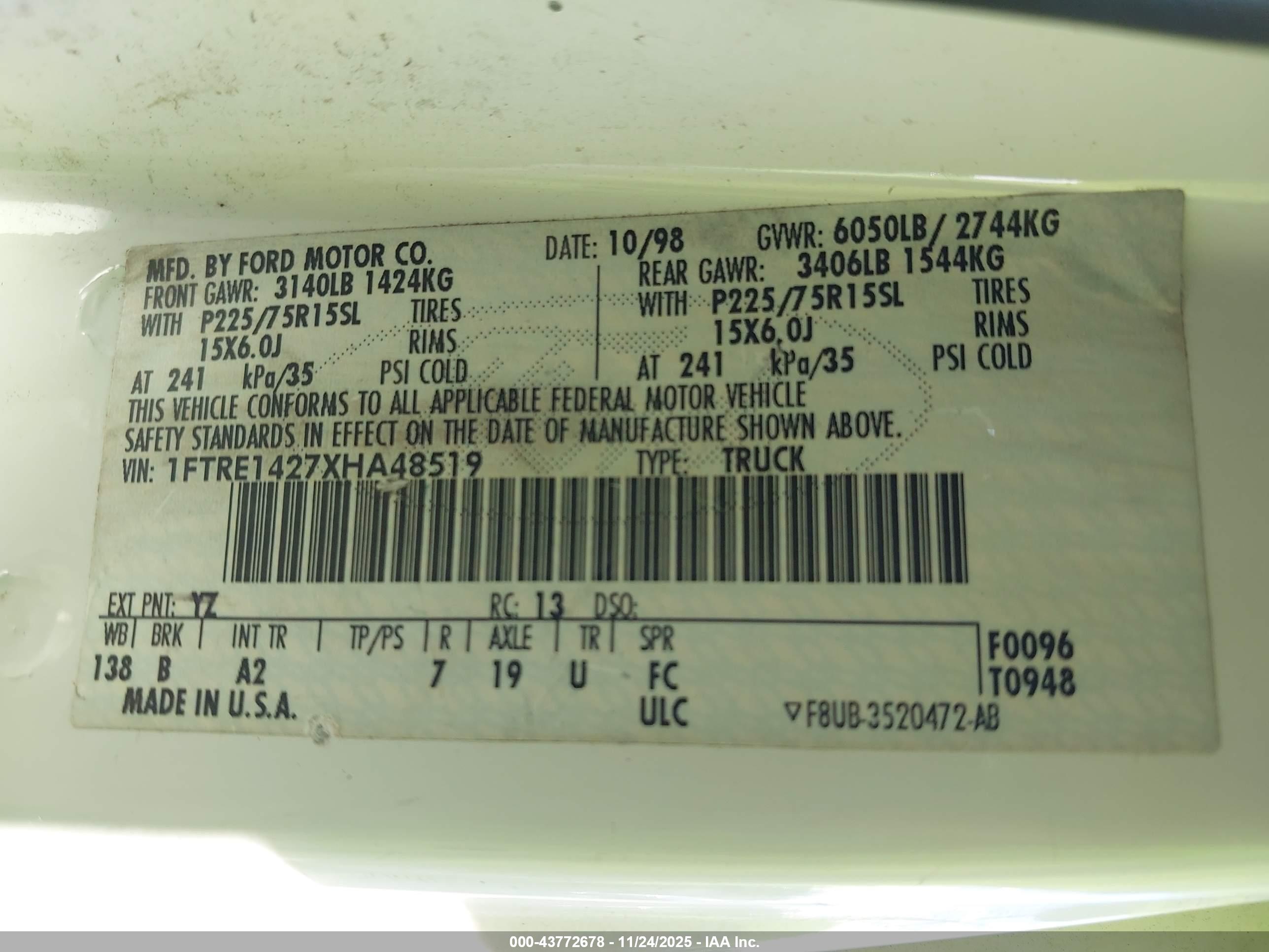 FORD E-150 image 9