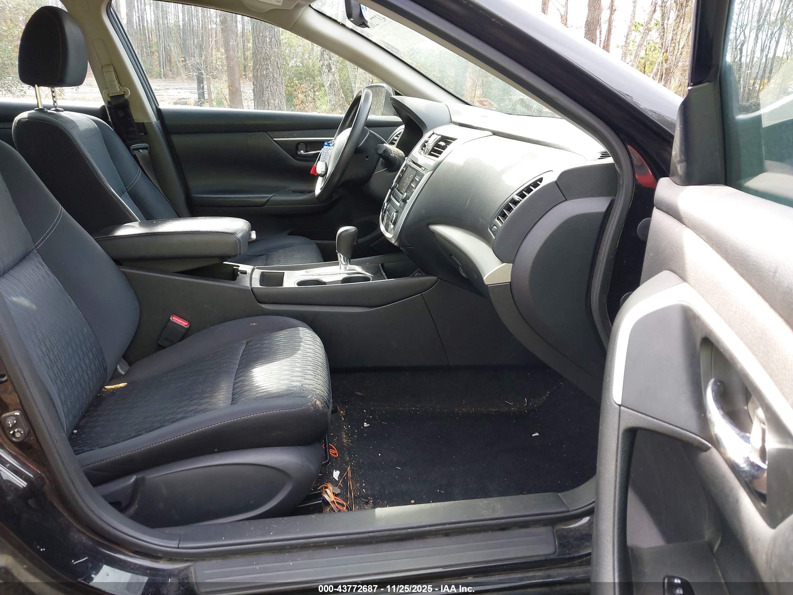 NISSAN ALTIMA image 5