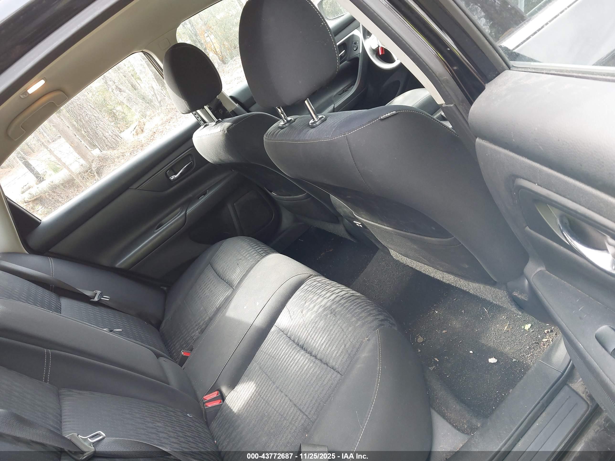 NISSAN ALTIMA image 8