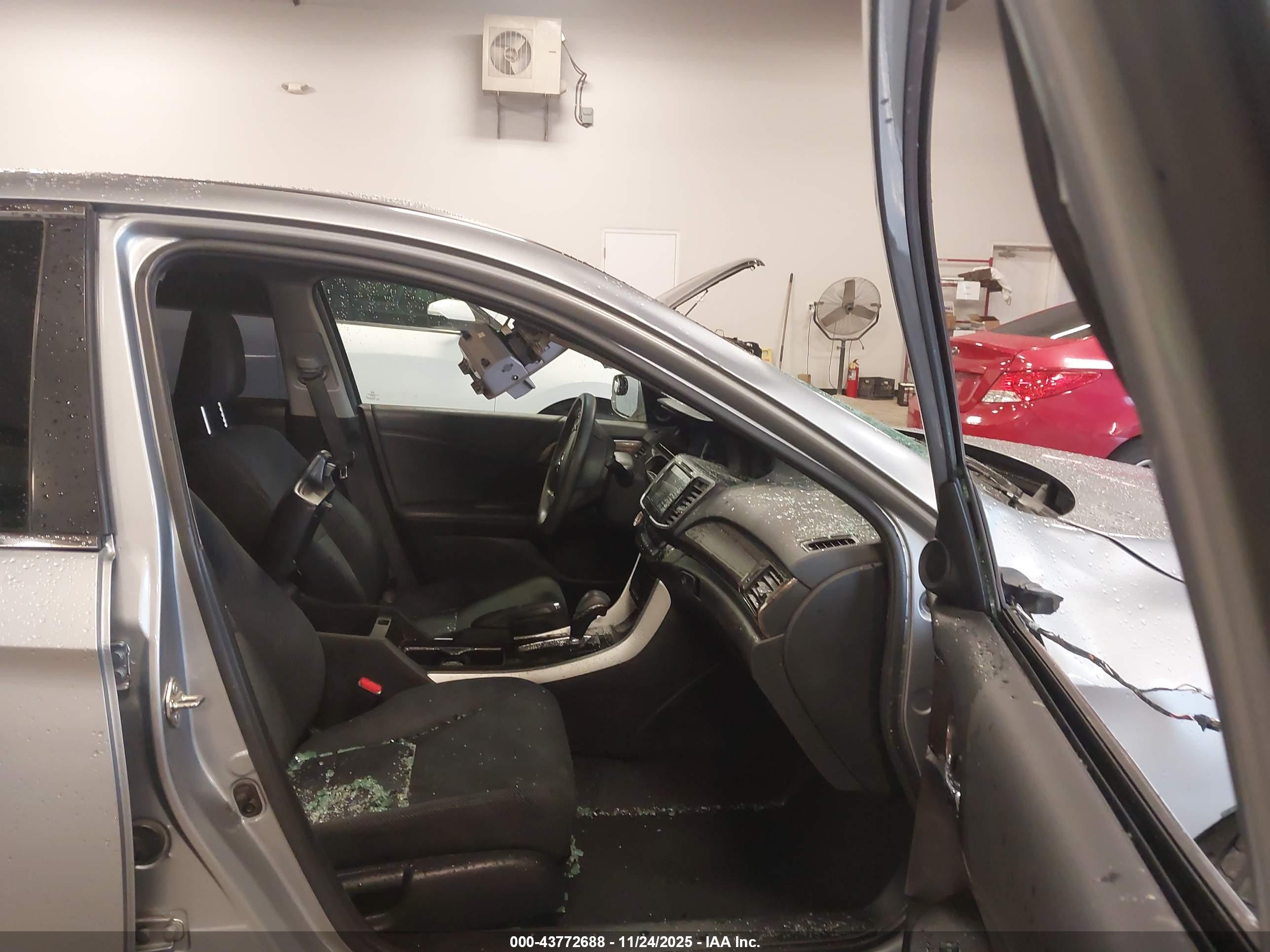 HONDA ACCORD image 5