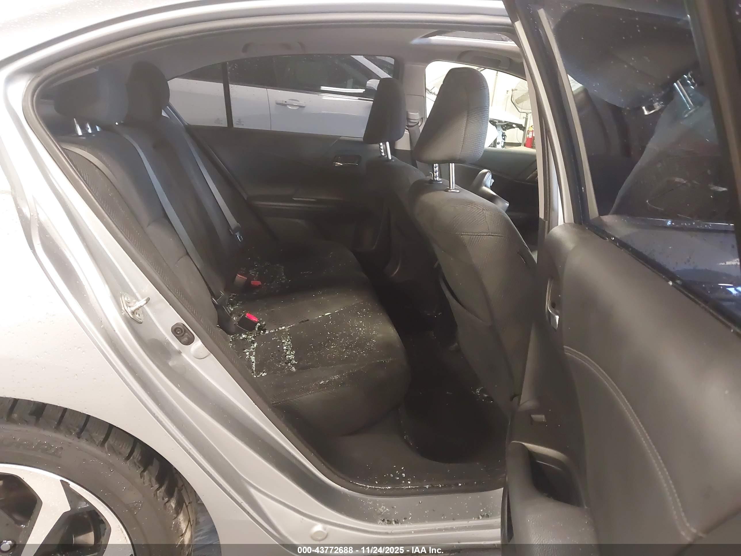 HONDA ACCORD image 8
