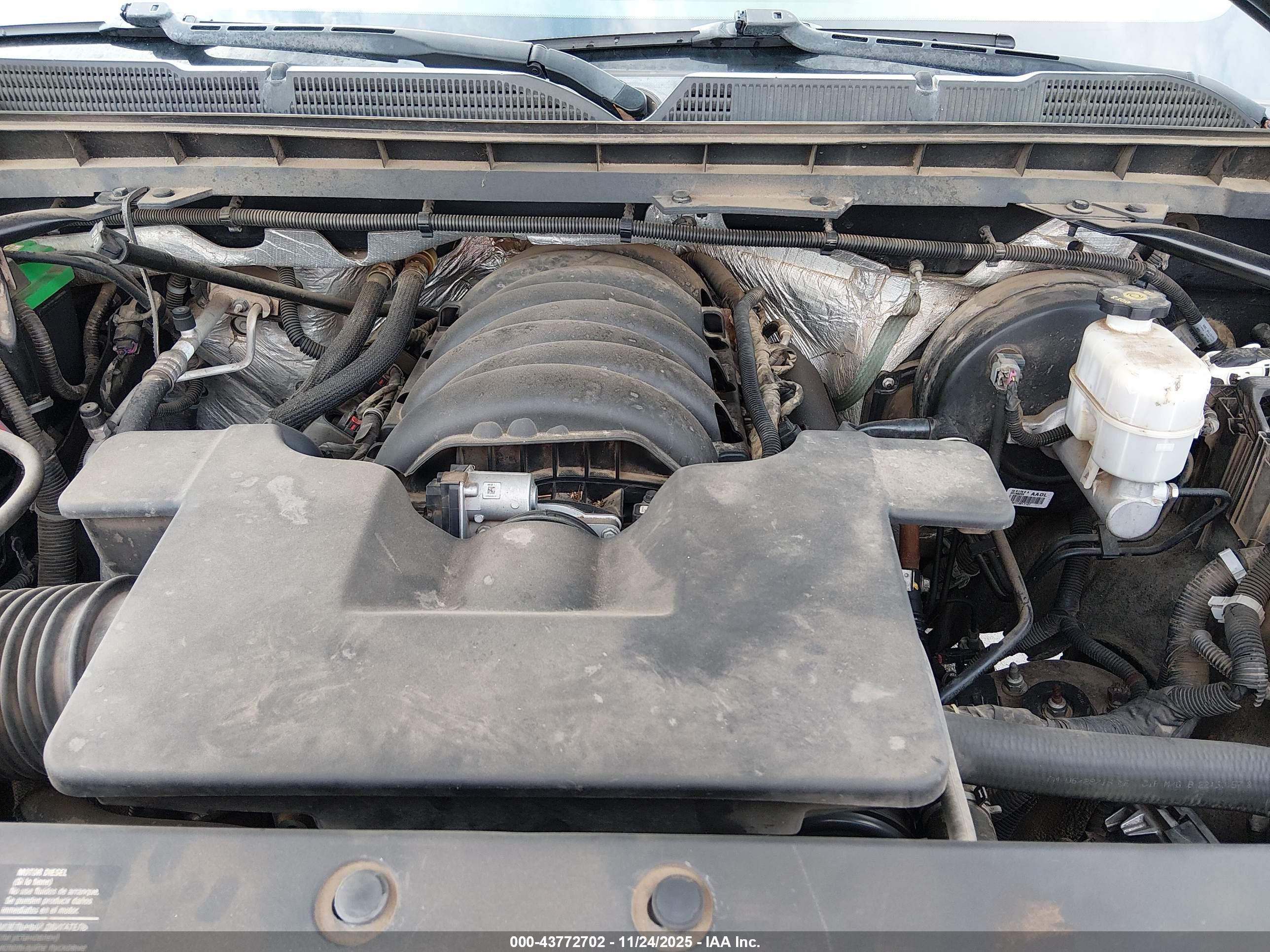 CHEVROLET SILVERADO image 10