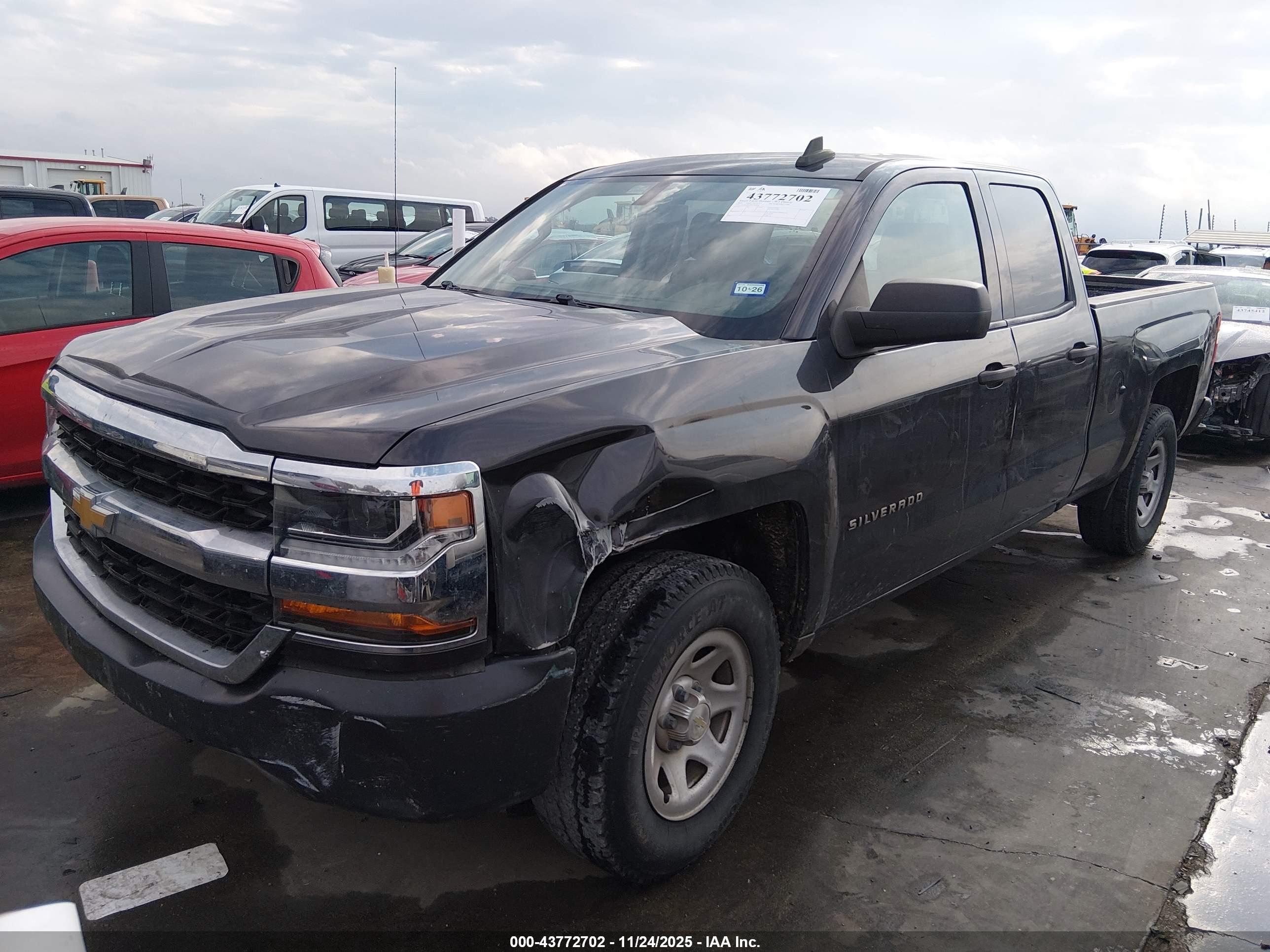 CHEVROLET SILVERADO image 2