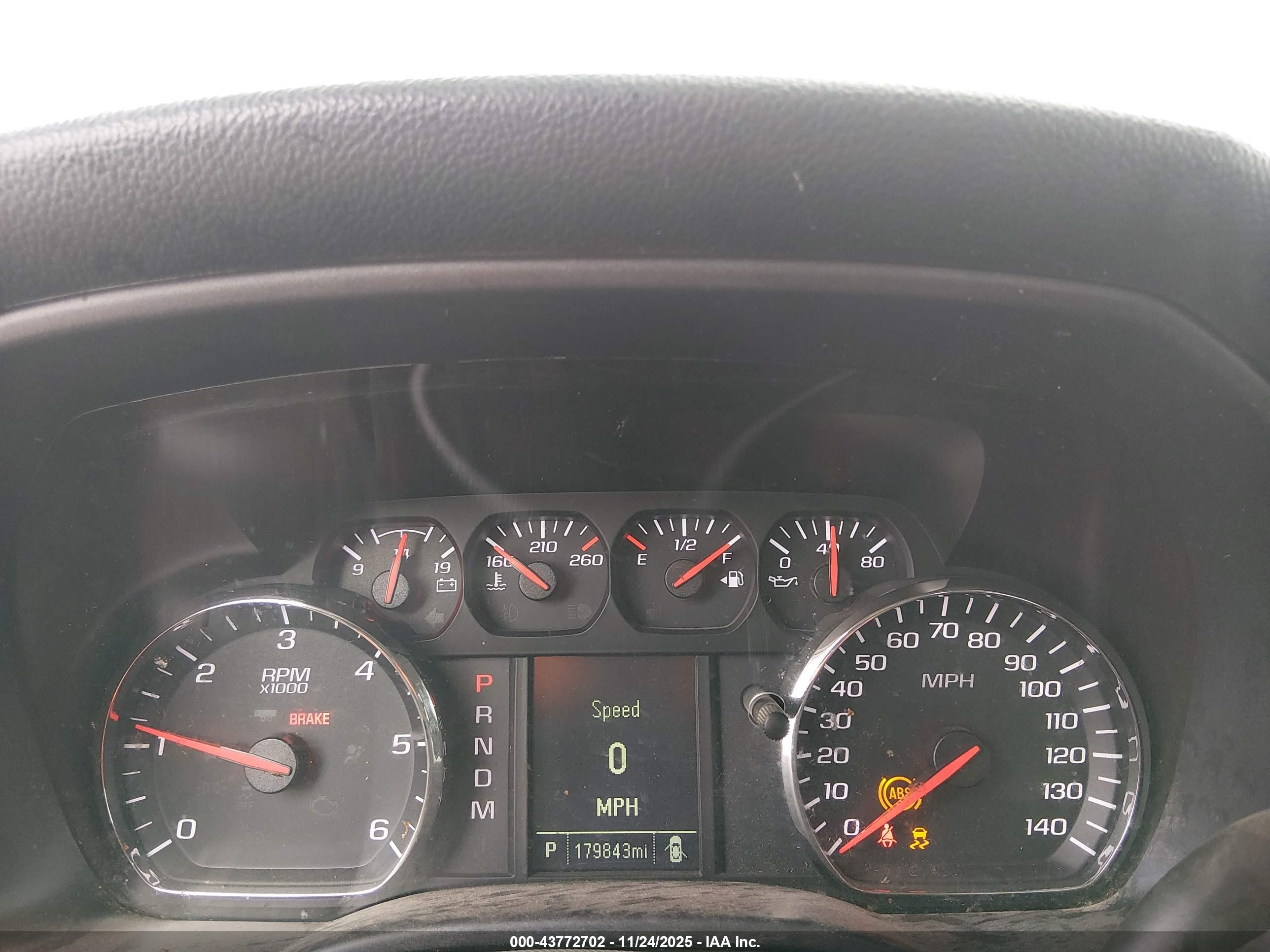 CHEVROLET SILVERADO image 7