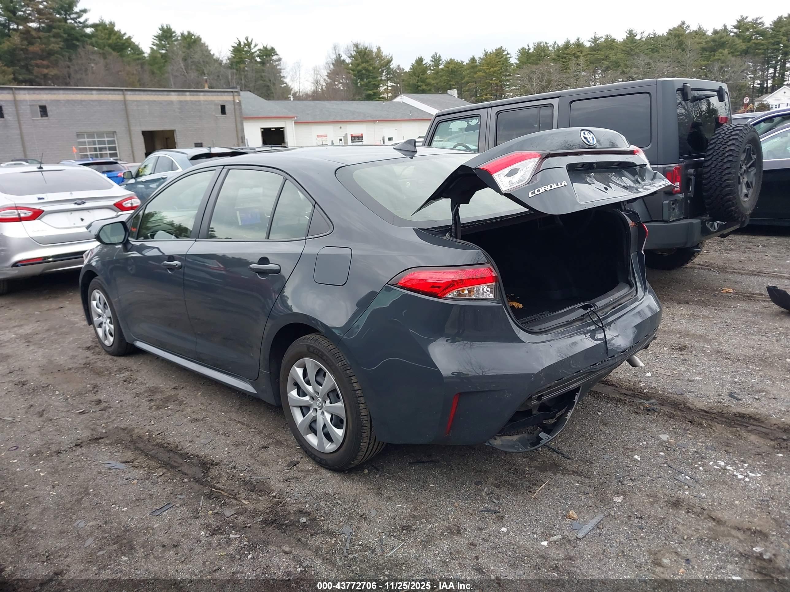 TOYOTA COROLLA image 3