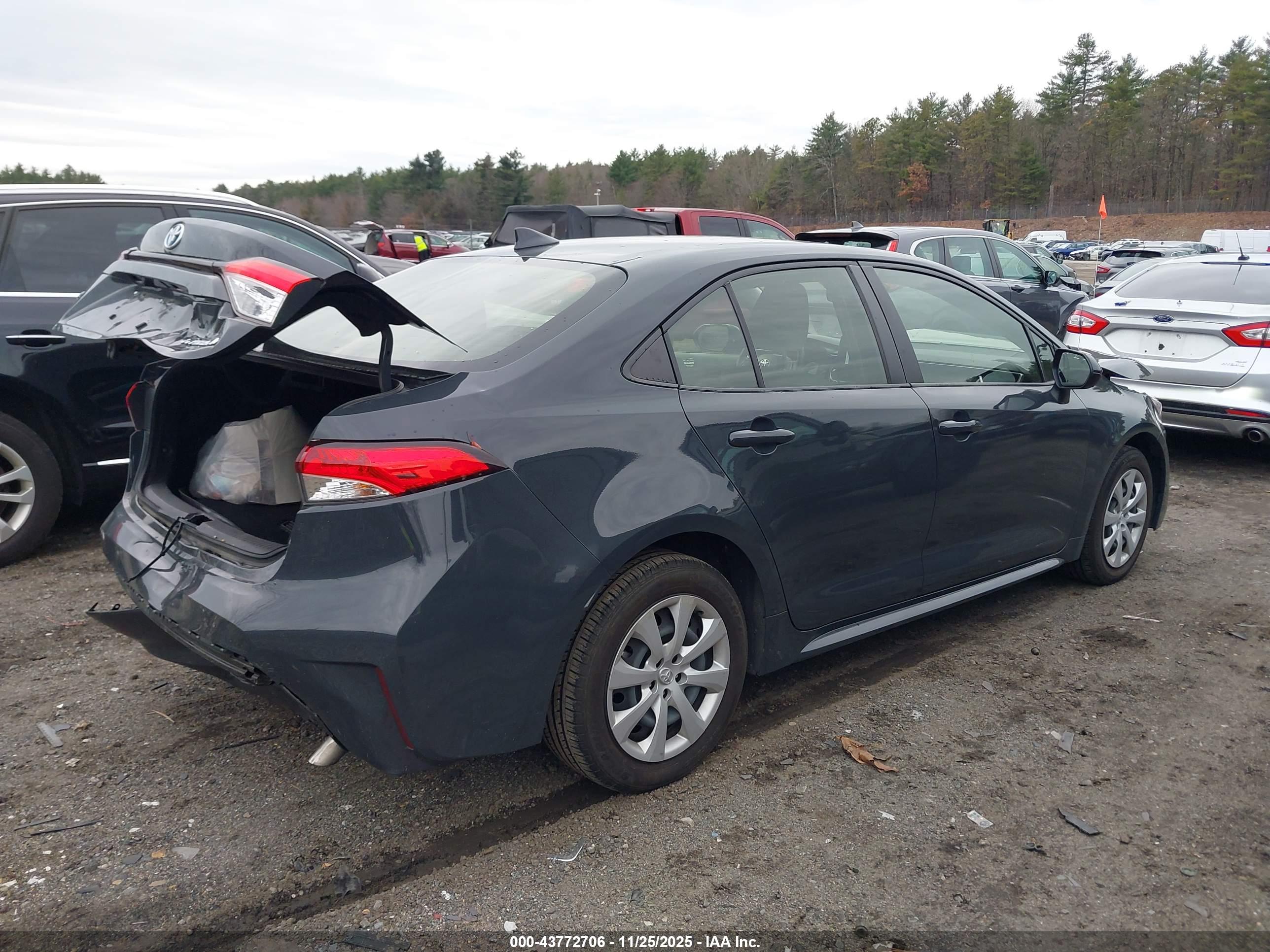 TOYOTA COROLLA image 4