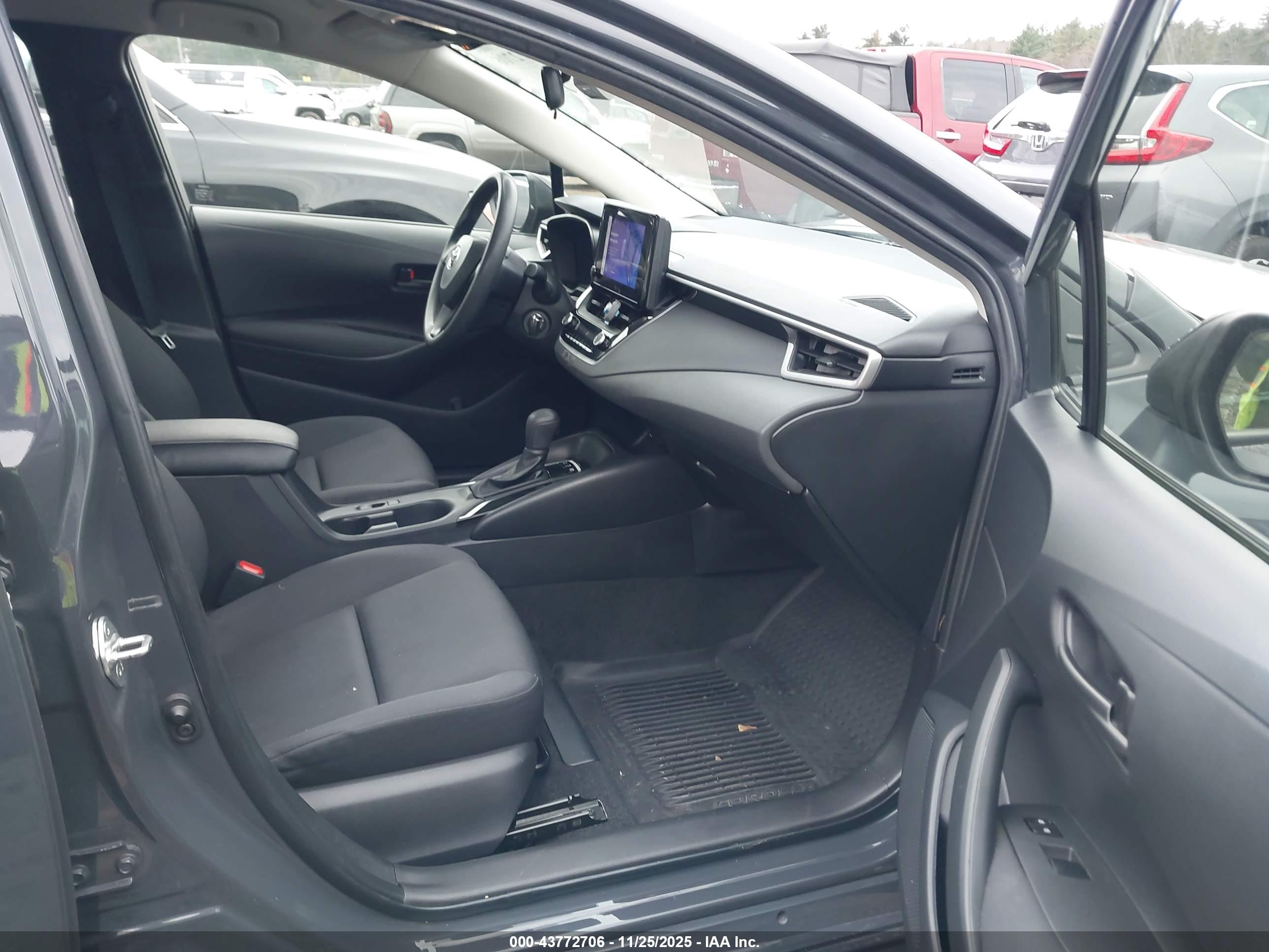 TOYOTA COROLLA image 5