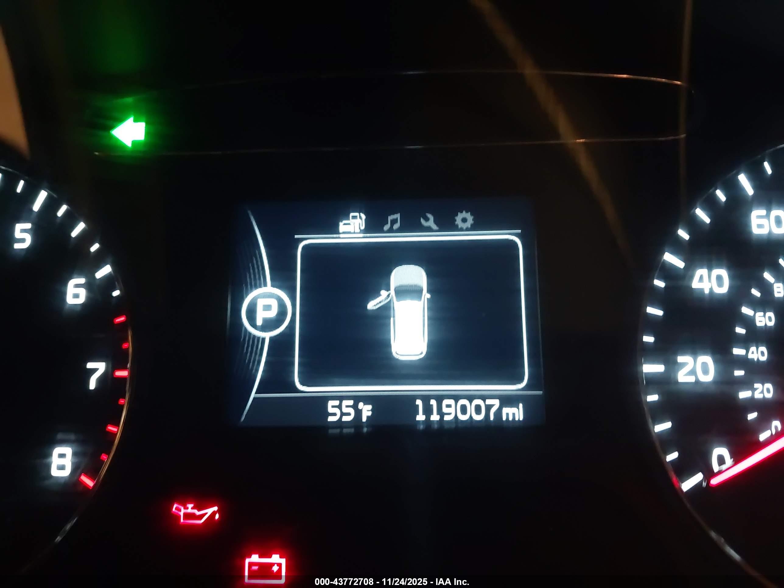 KIA SORENTO image 7