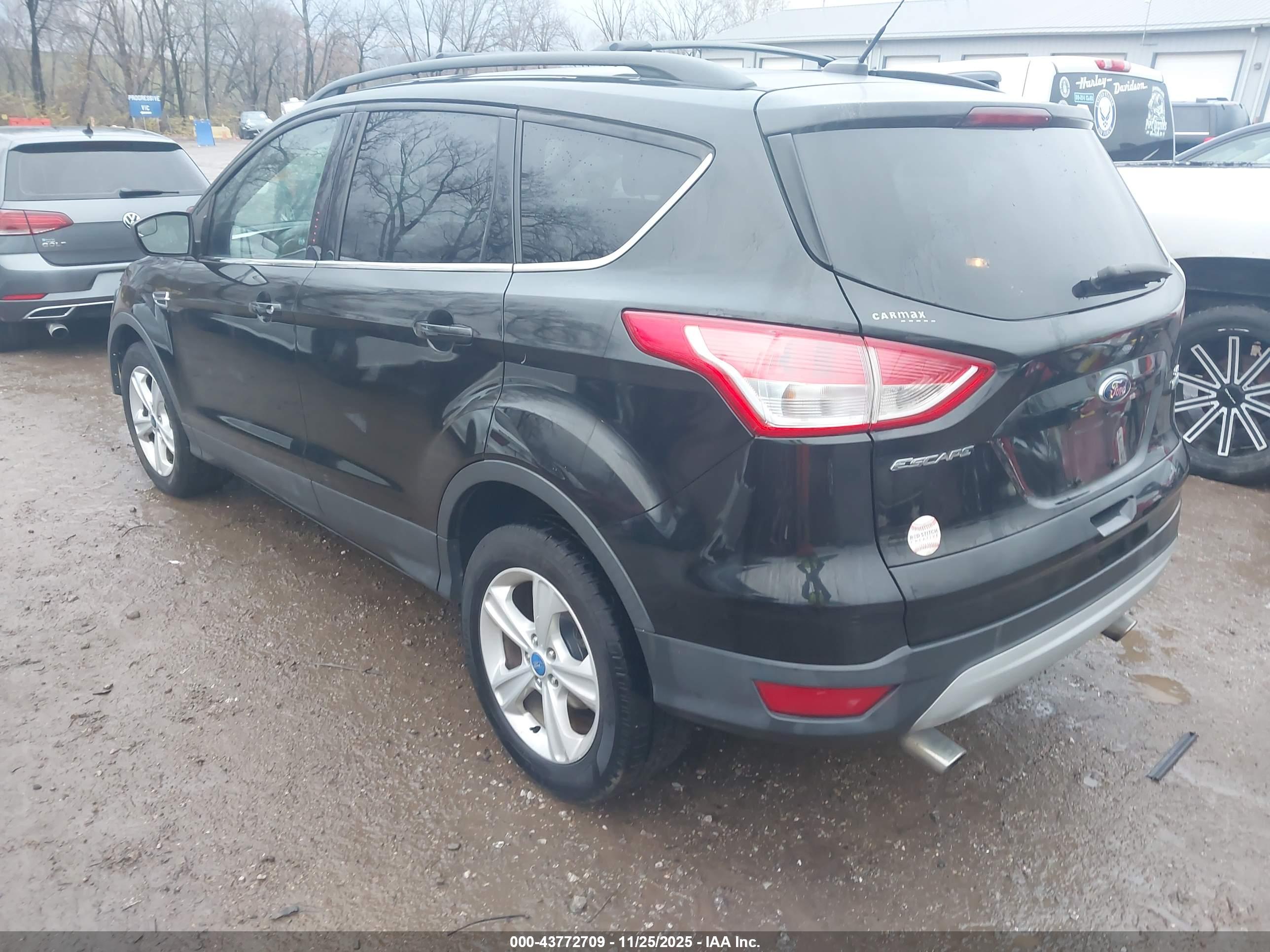 FORD ESCAPE image 3
