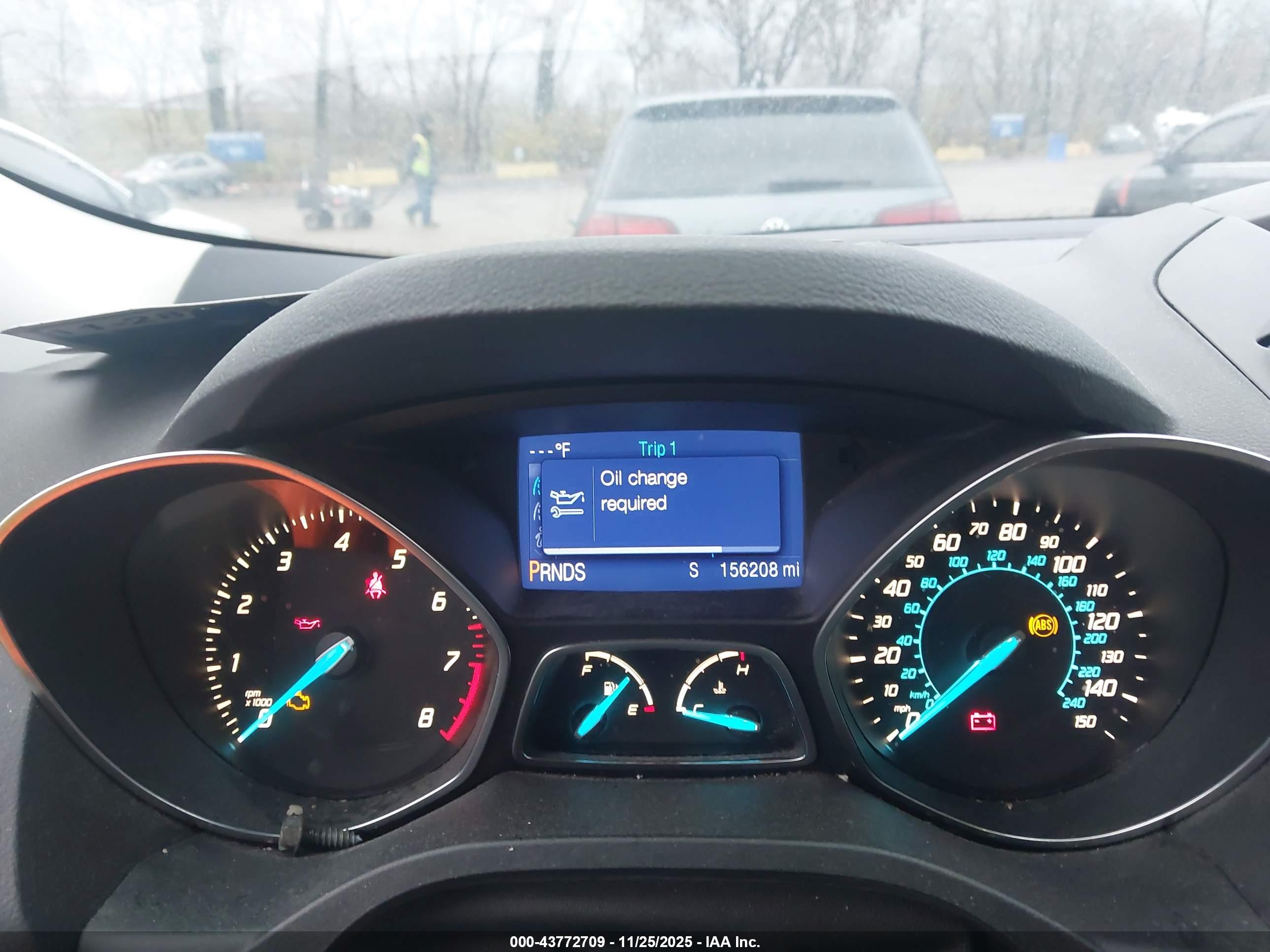 FORD ESCAPE image 7