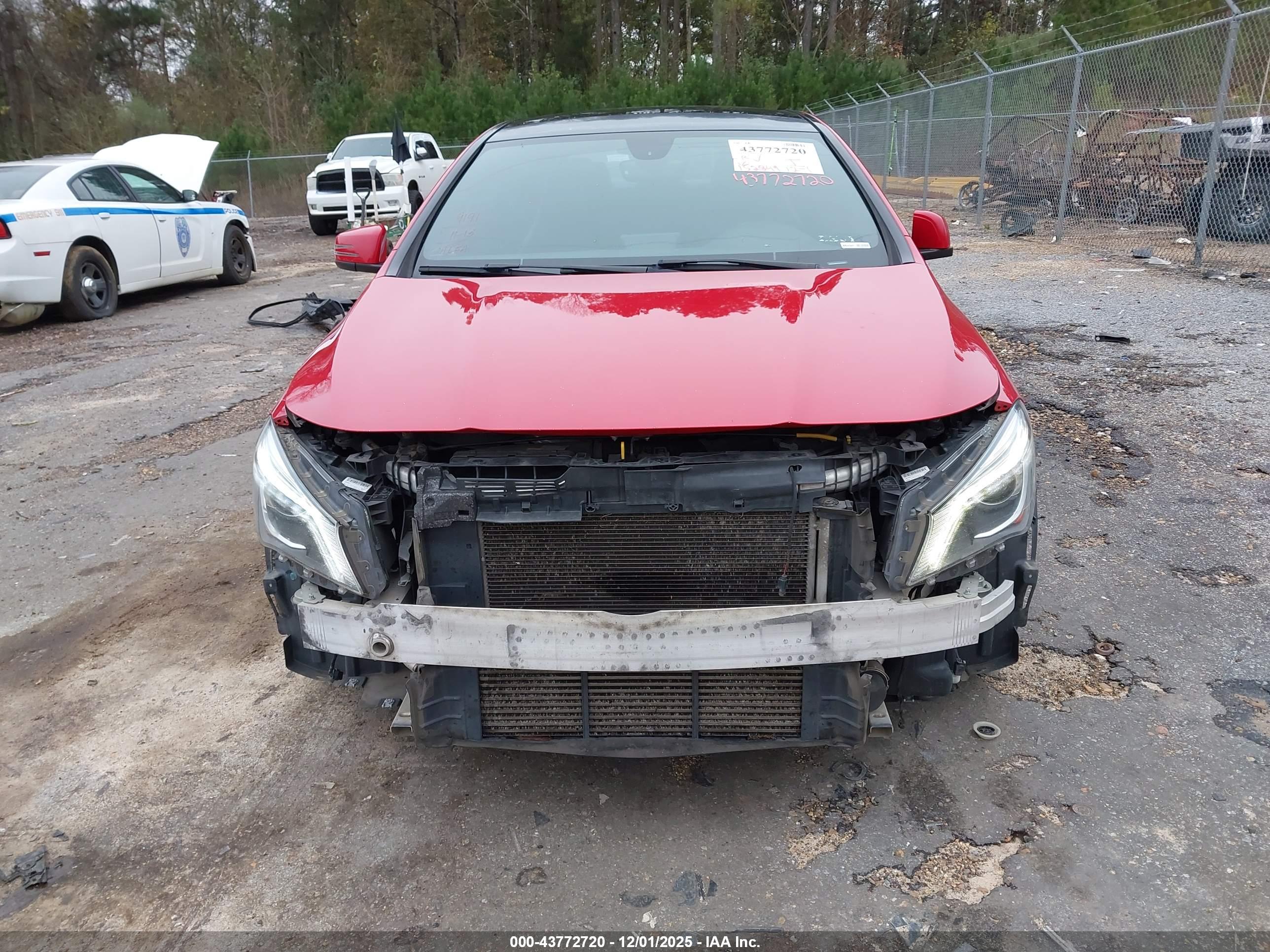 MERCEDES-BENZ CLA image 6