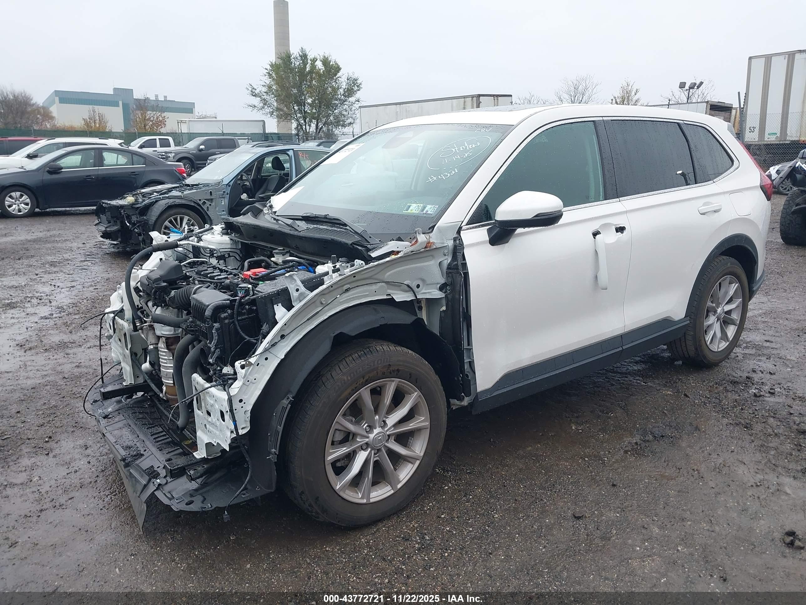 HONDA CR-V image 2
