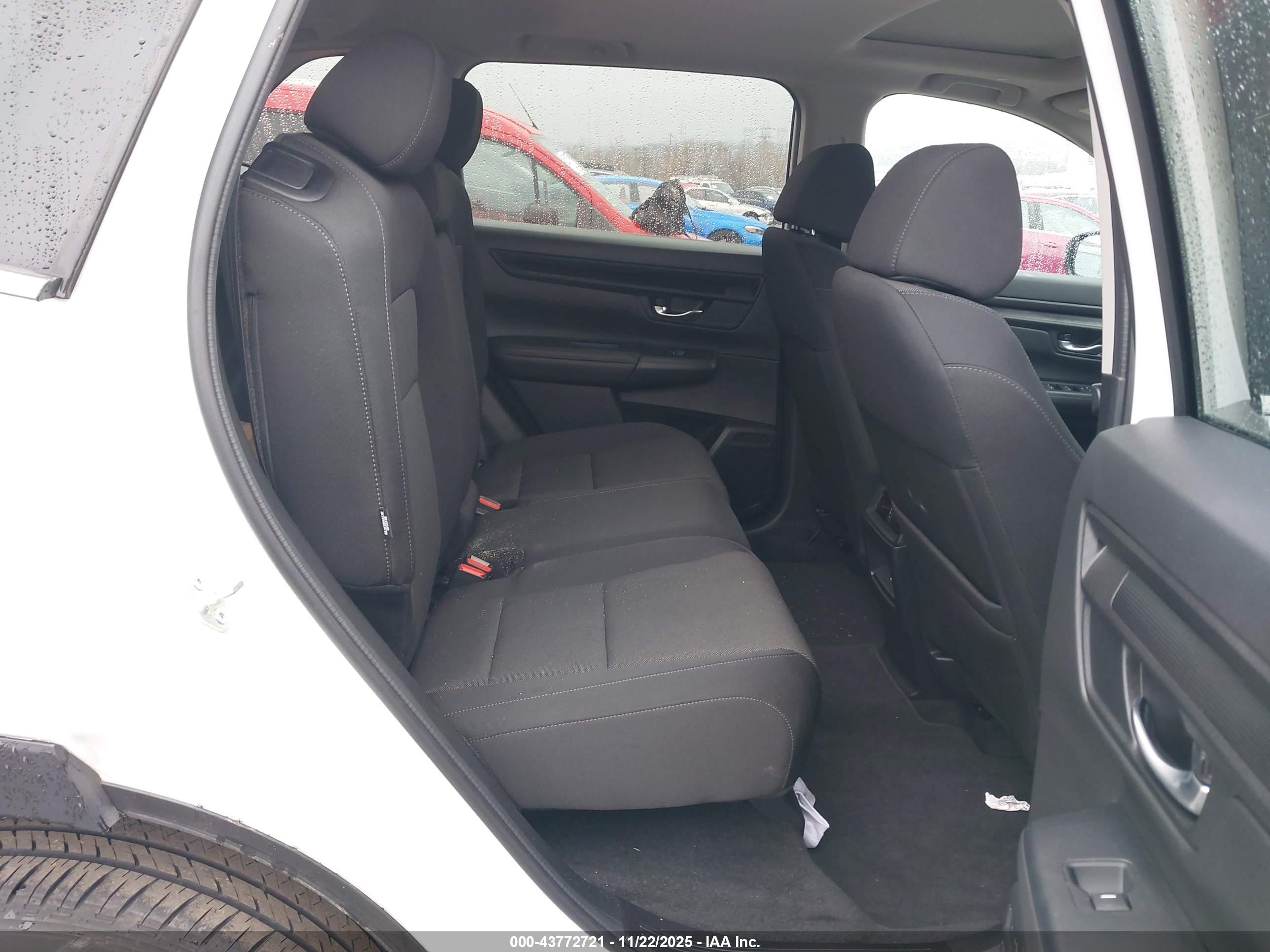 HONDA CR-V image 8