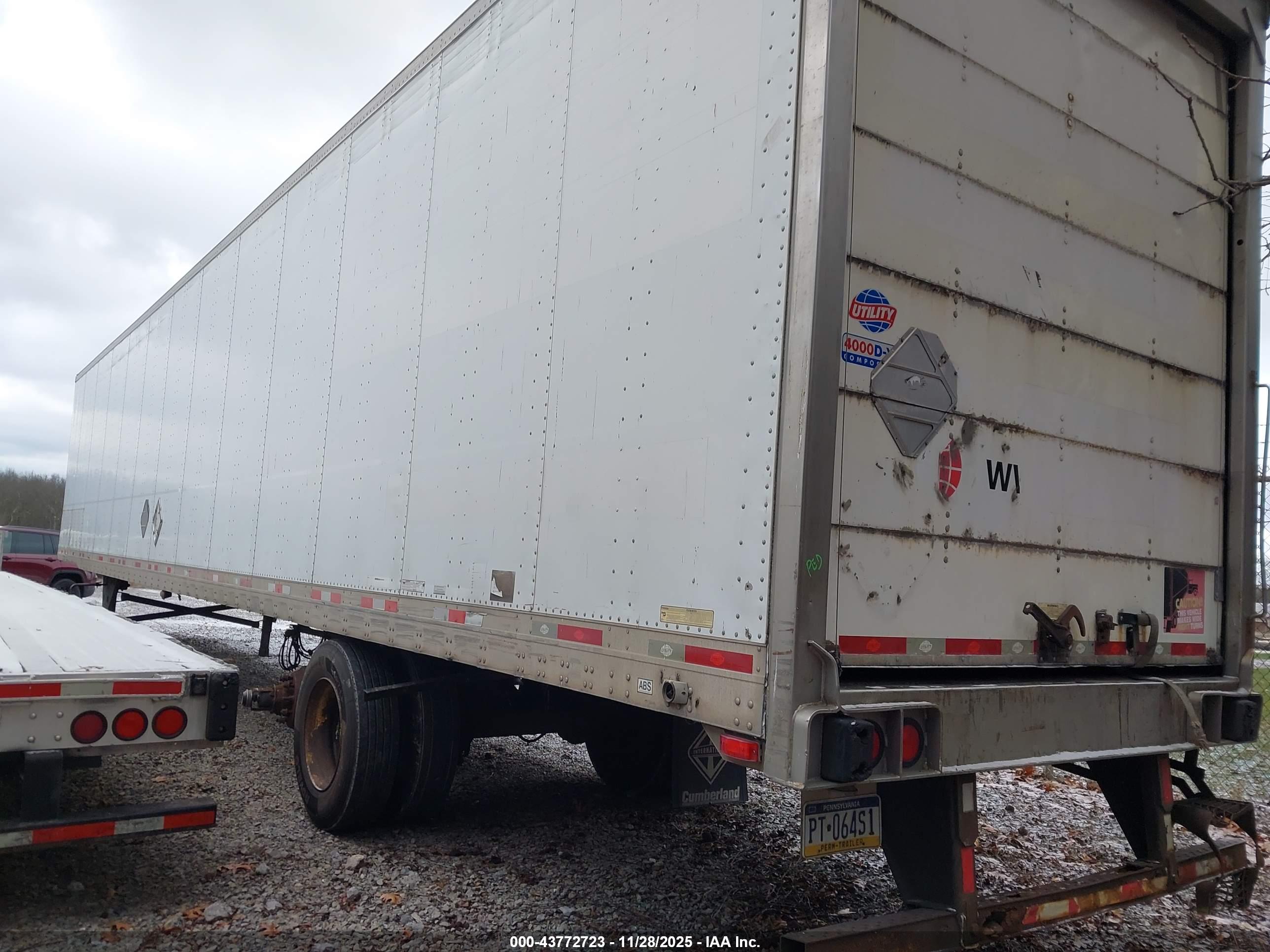UTILITY TRAILER image 3