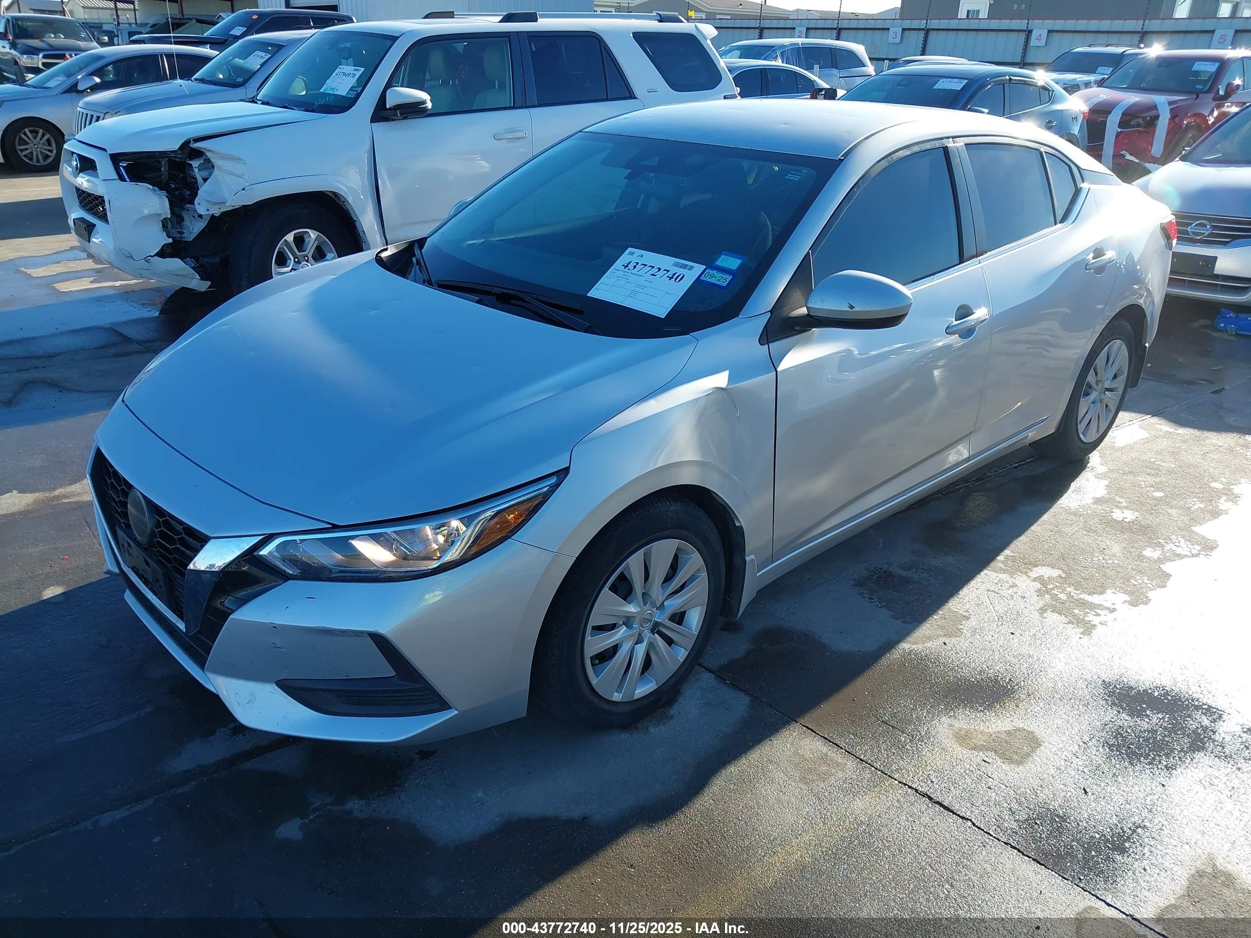 NISSAN SENTRA image 2