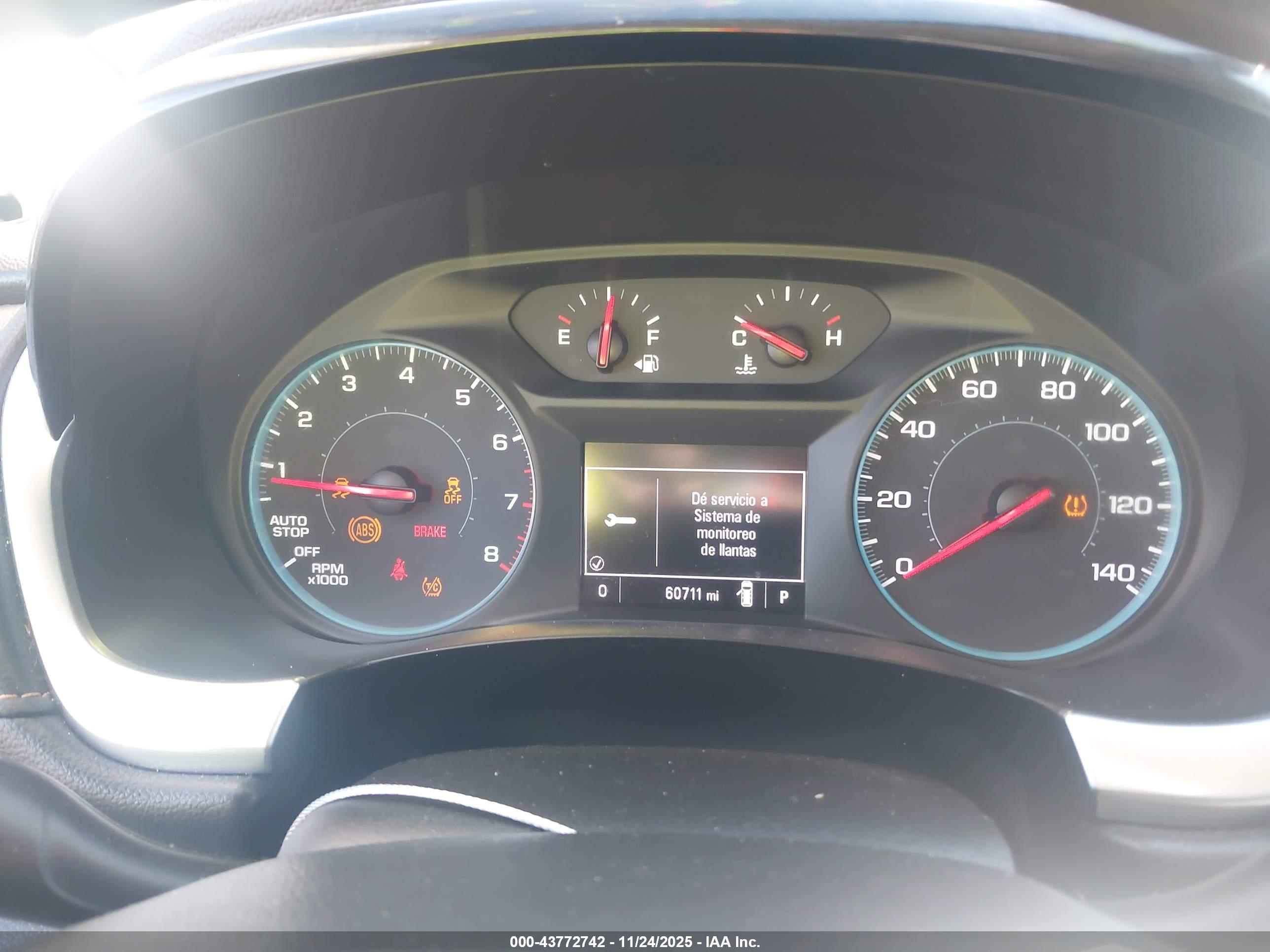 CHEVROLET TRAVERSE image 7