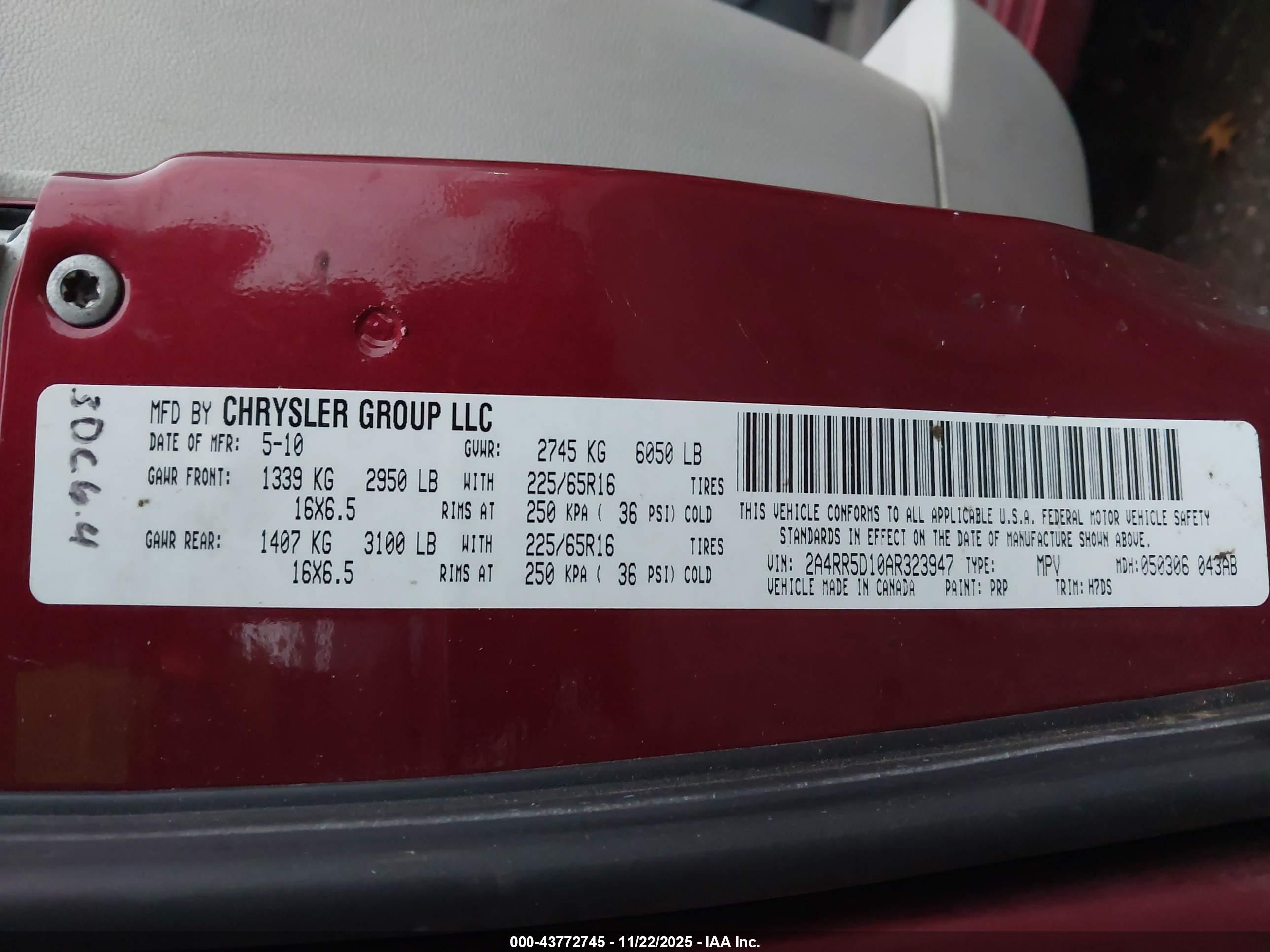 CHRYSLER TOWN image 9