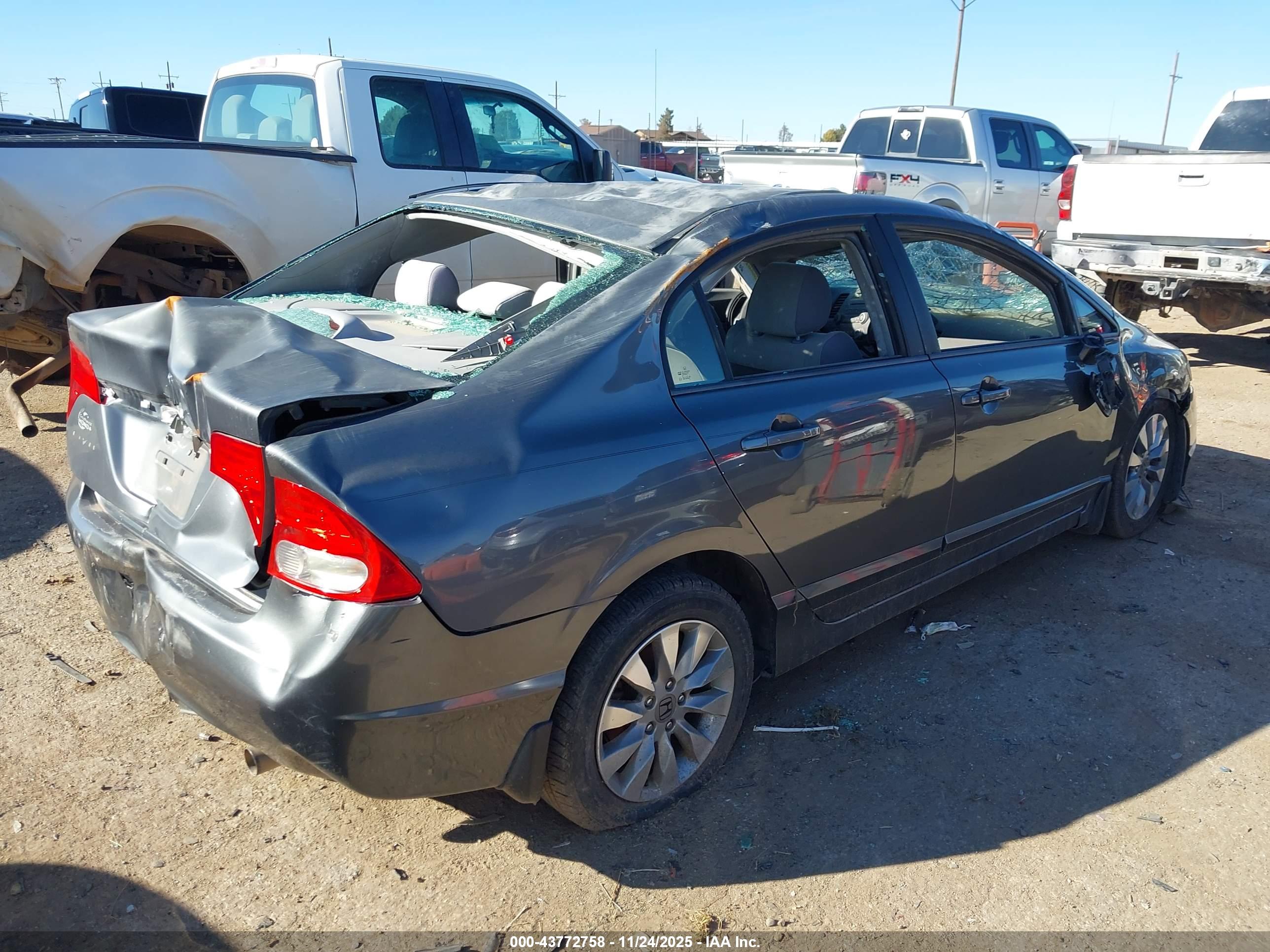 HONDA CIVIC image 4