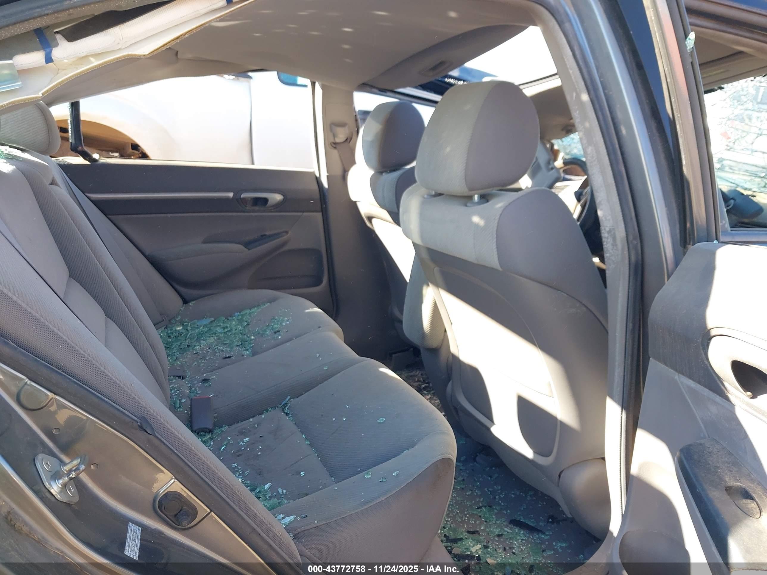 HONDA CIVIC image 8