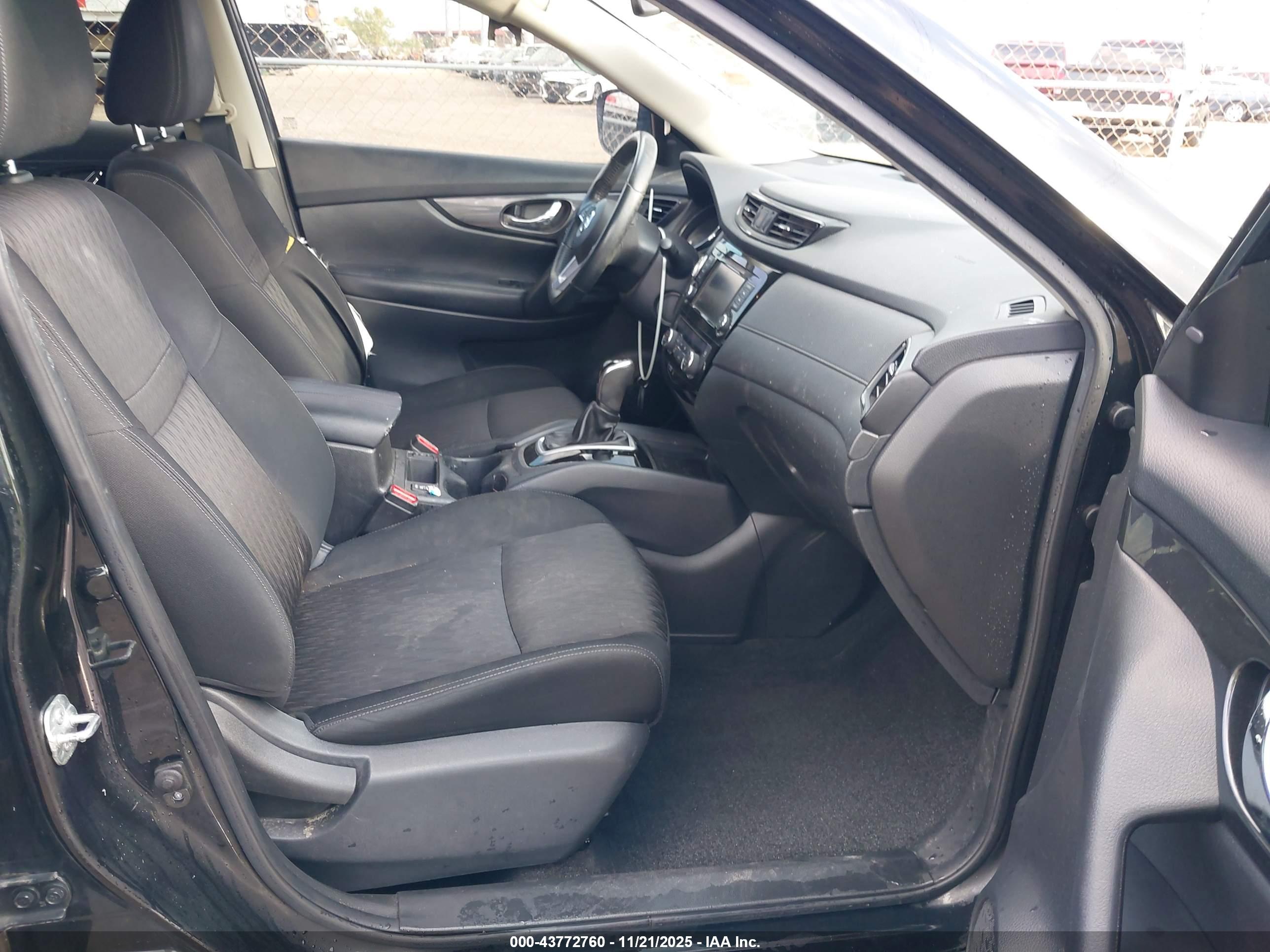 NISSAN ROGUE image 5