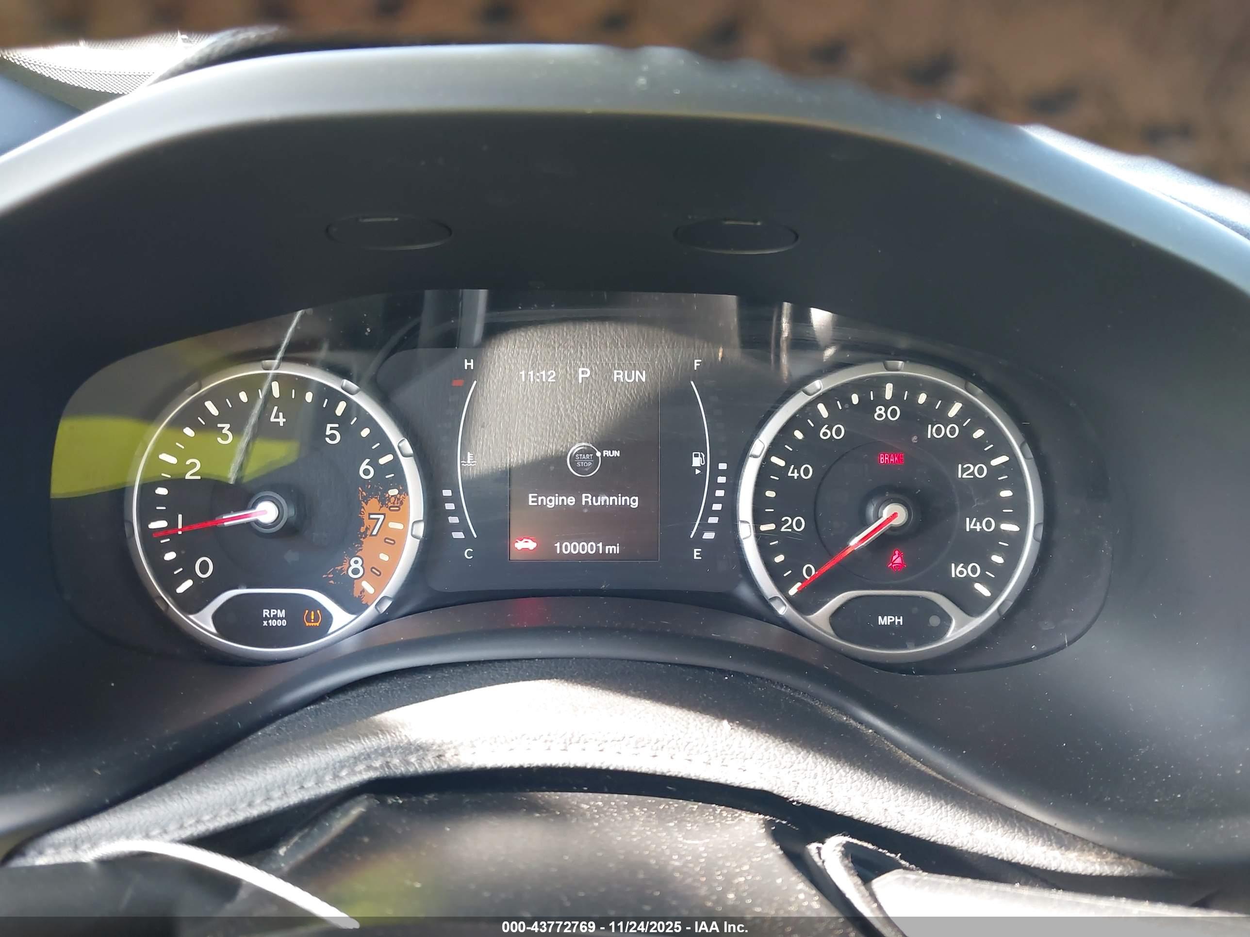 JEEP RENEGADE image 7