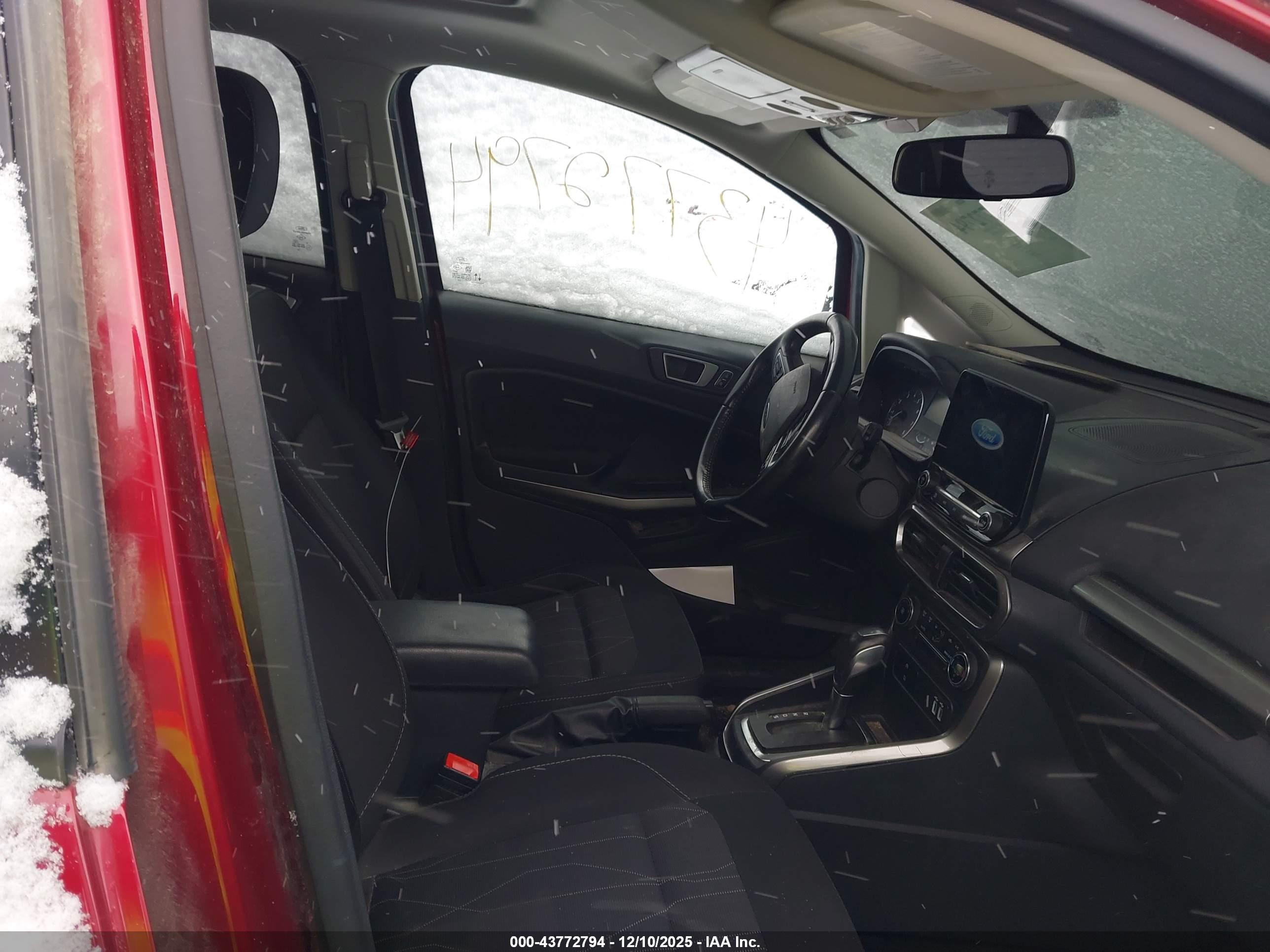 FORD ECOSPORT image 5