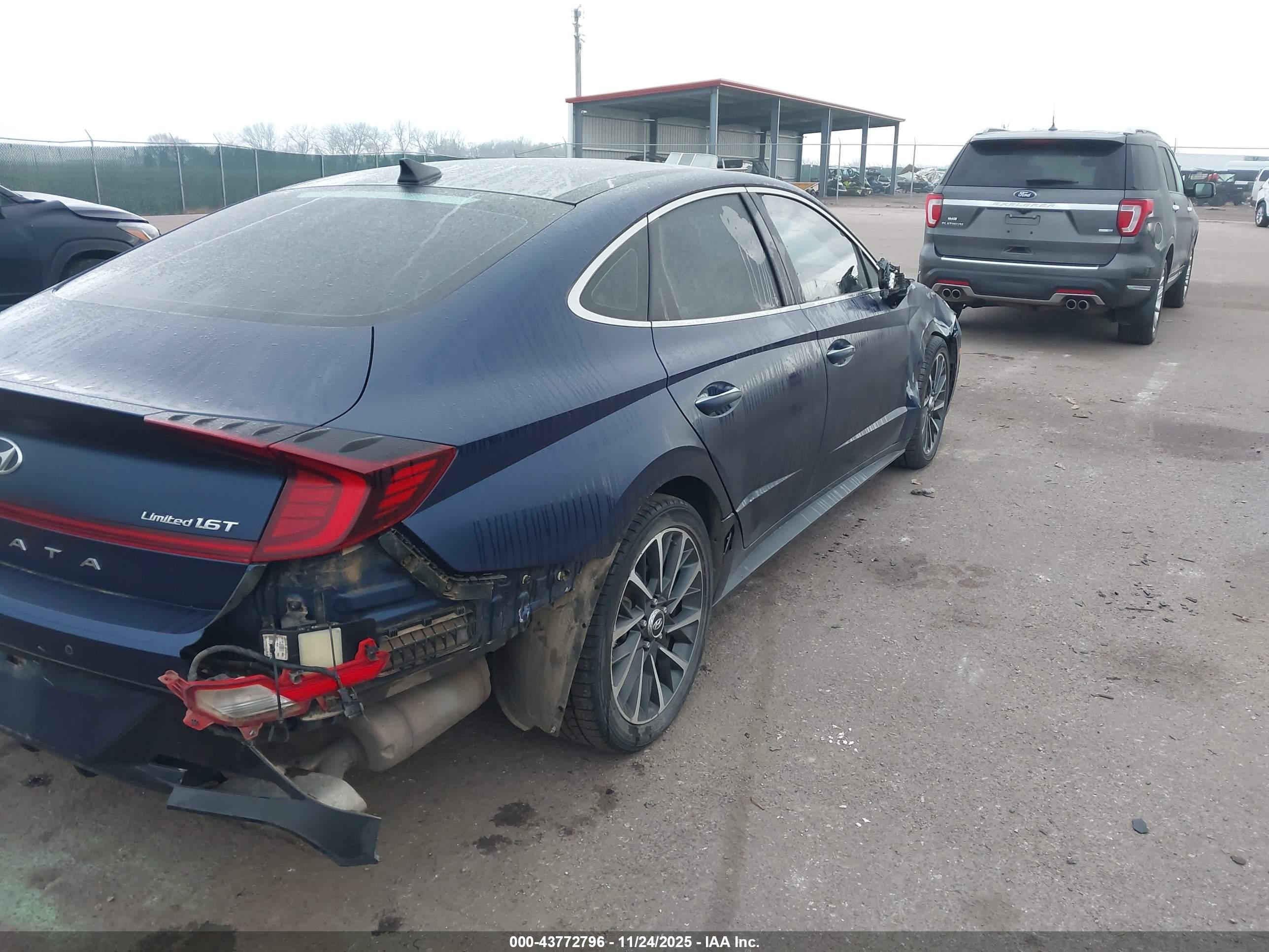 HYUNDAI SONATA image 6