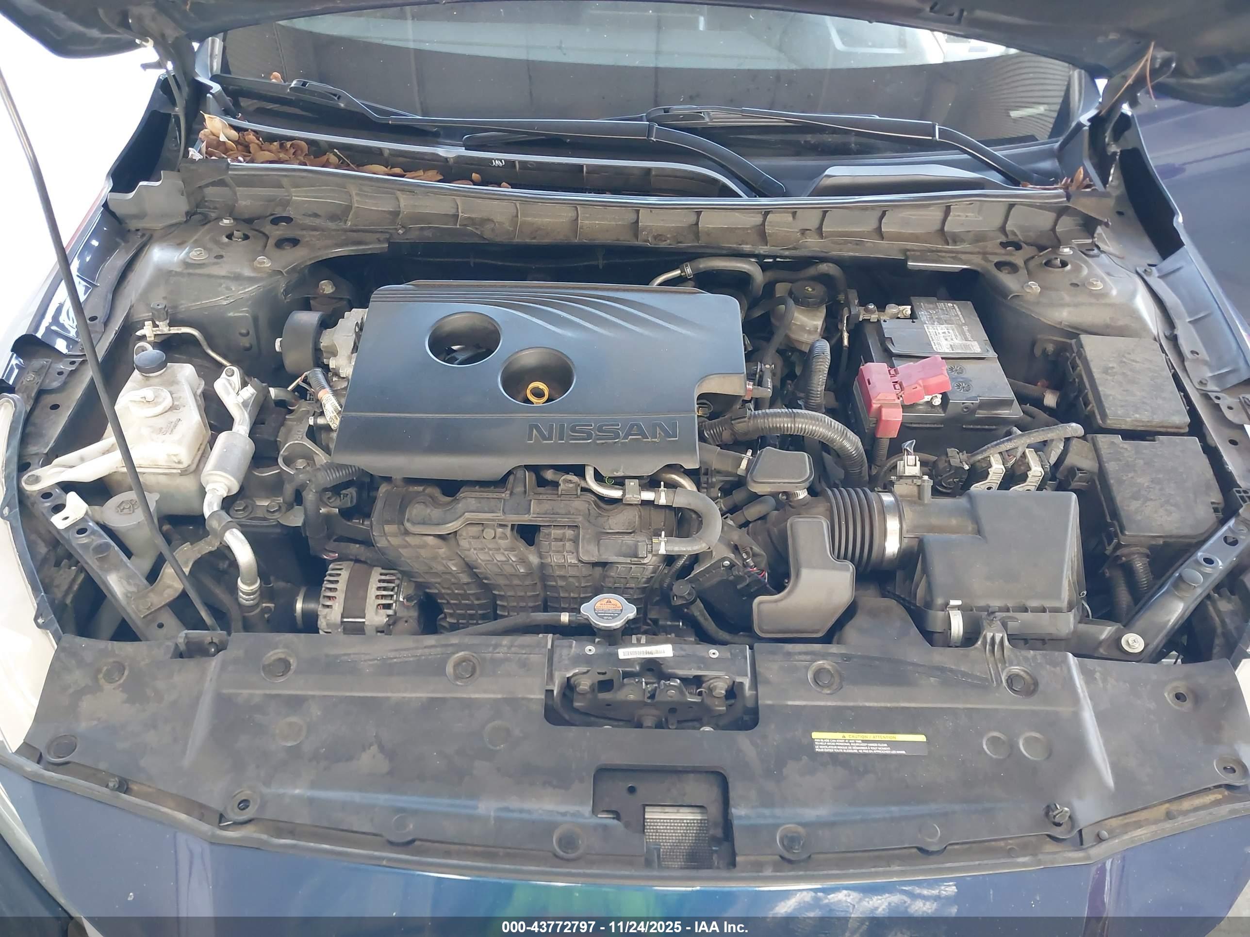 NISSAN ALTIMA image 10