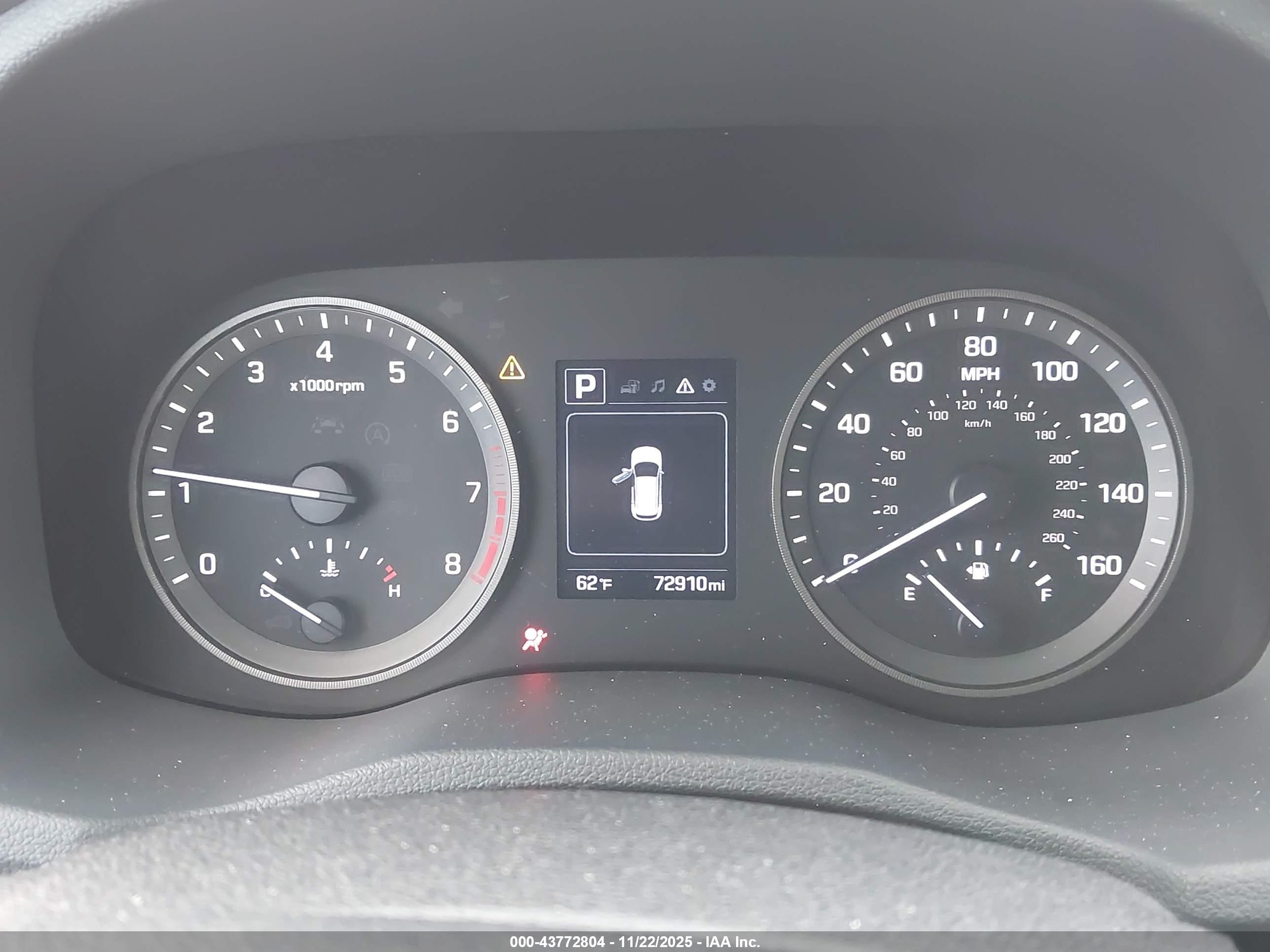 HYUNDAI TUCSON image 7