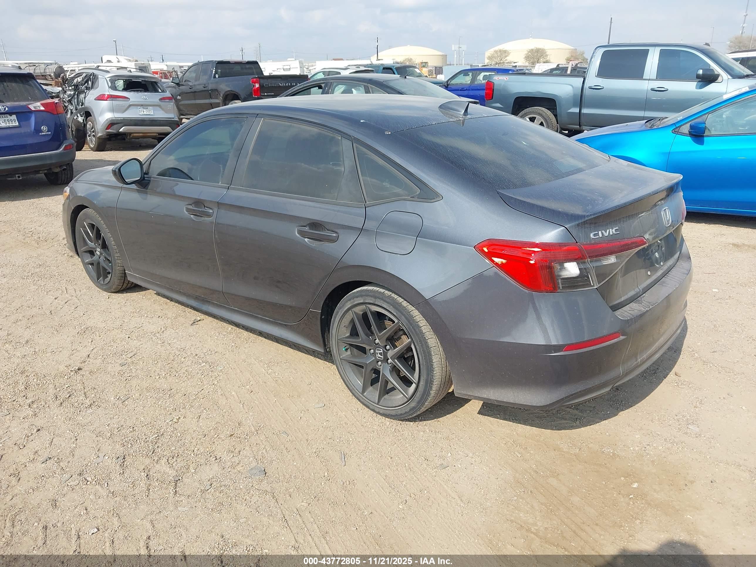 HONDA CIVIC image 3