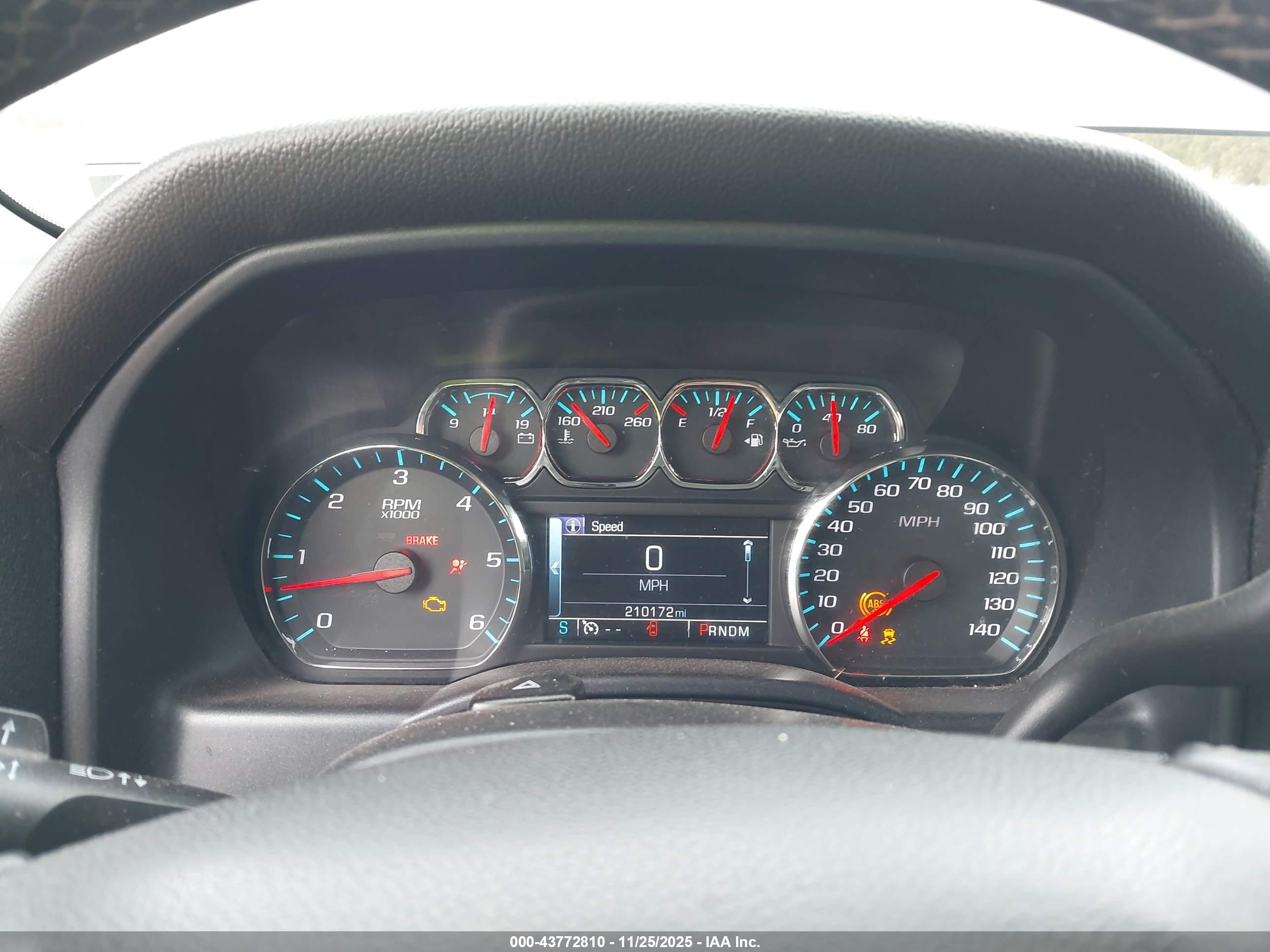 CHEVROLET SILVERADO image 7