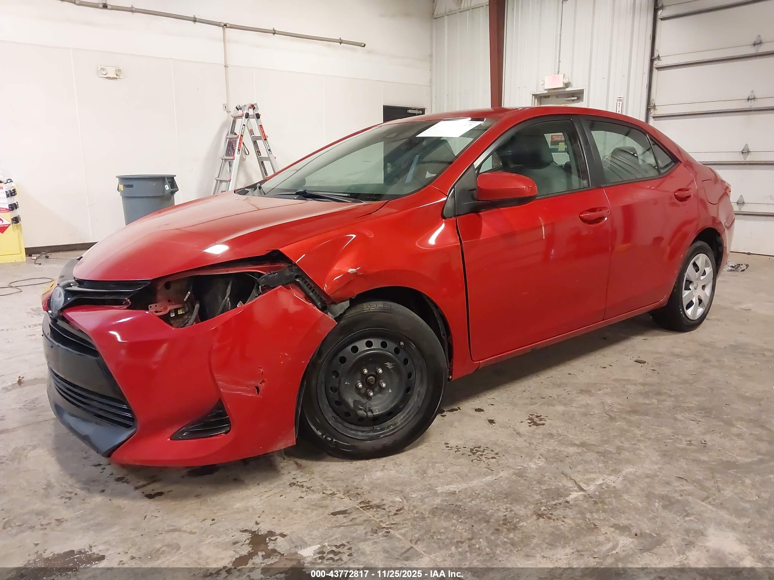TOYOTA COROLLA image 2